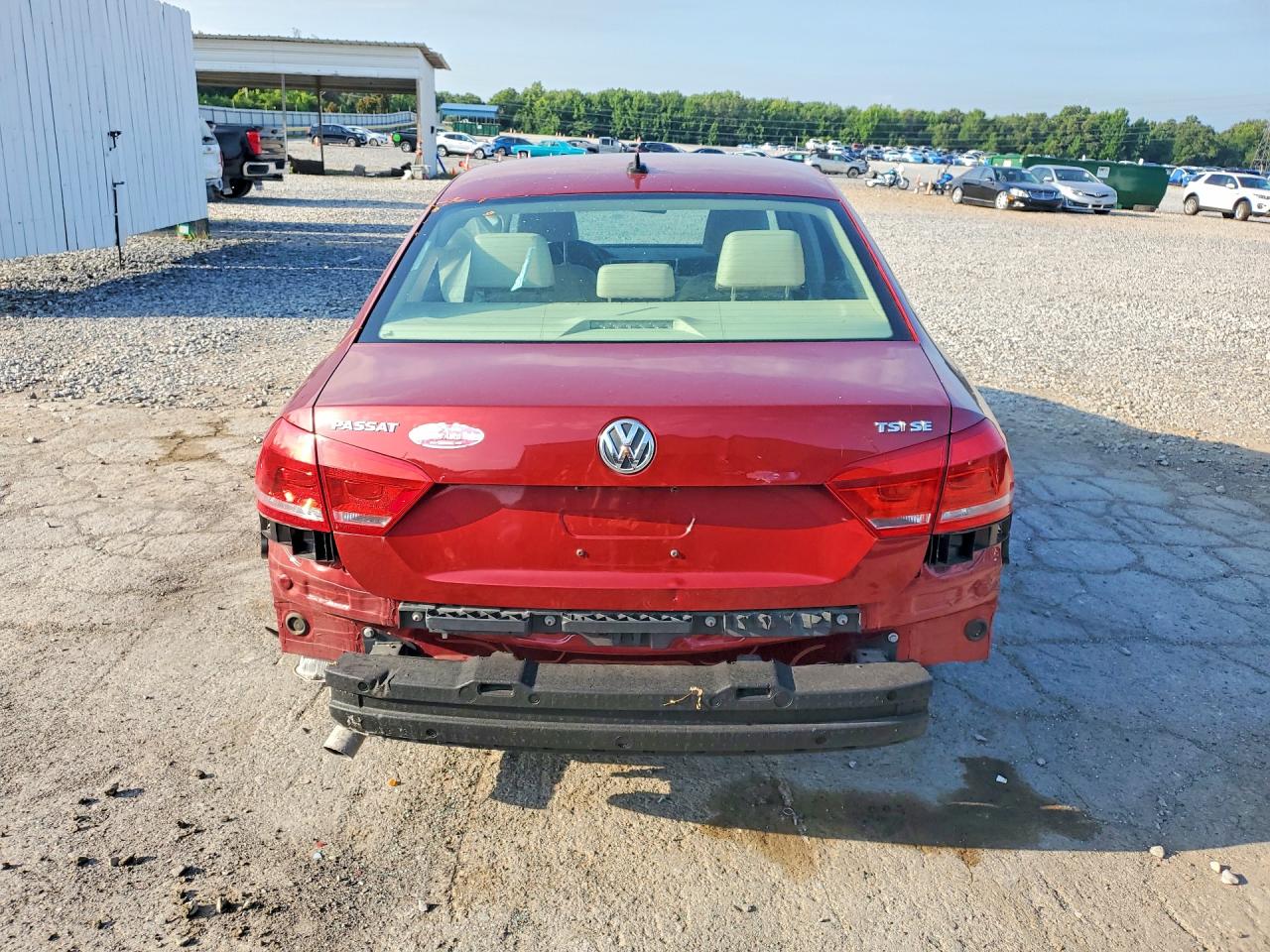 2015 Volkswagen Passat S Бордовый vin: 1VWAS7A33FC056020
