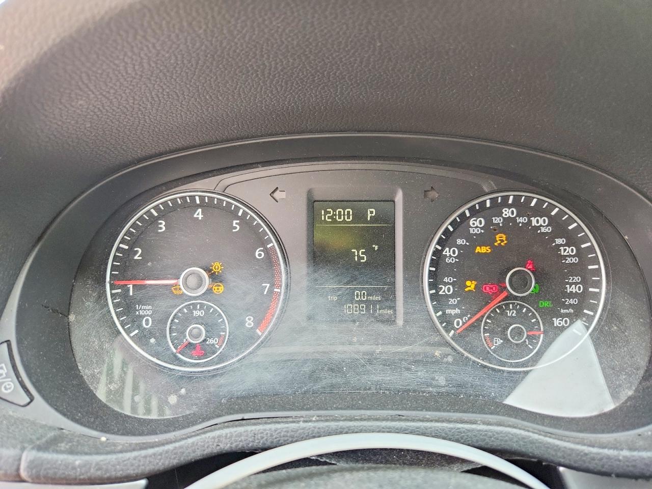 2015 Volkswagen Passat S Белый vin: 1VWAS7A33FC097375