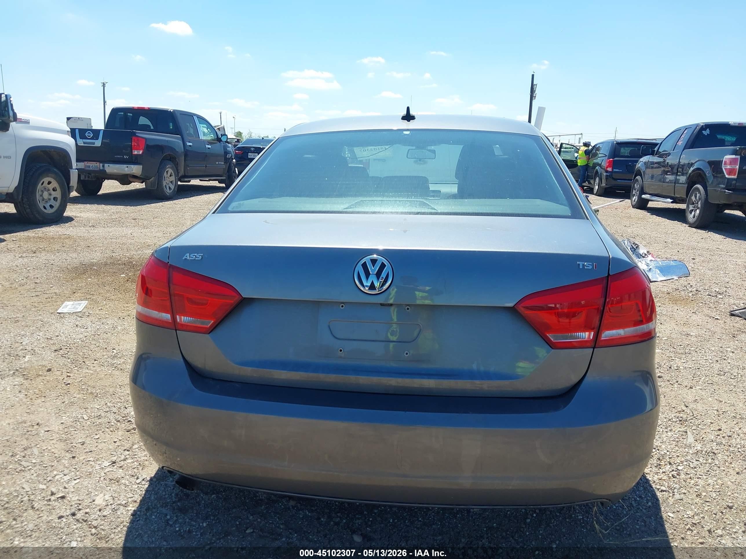 2015 Volkswagen Passat 1.8t Limited Edition vin: 1VWAS7A33FC105913