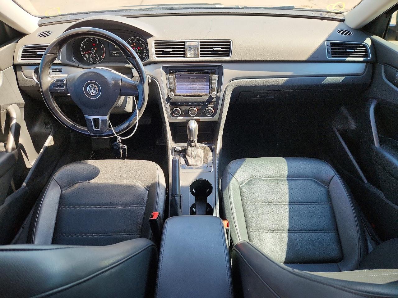 2015 Volkswagen Passat S Черный vin: 1VWAS7A33FC121366