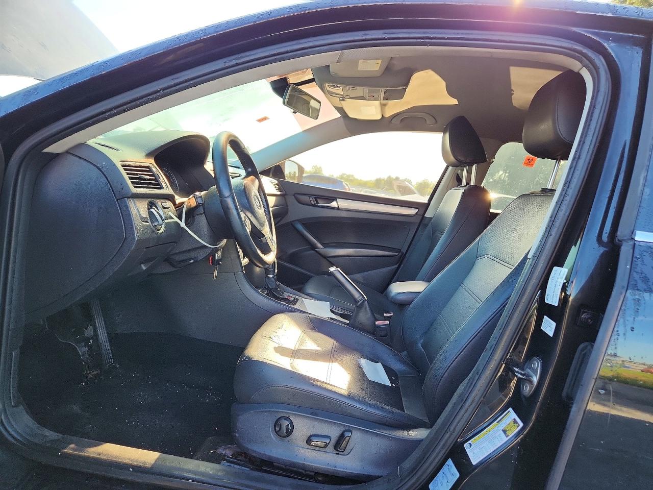 2014 Volkswagen Passat S Black vin: 1VWAS7A34EC050239