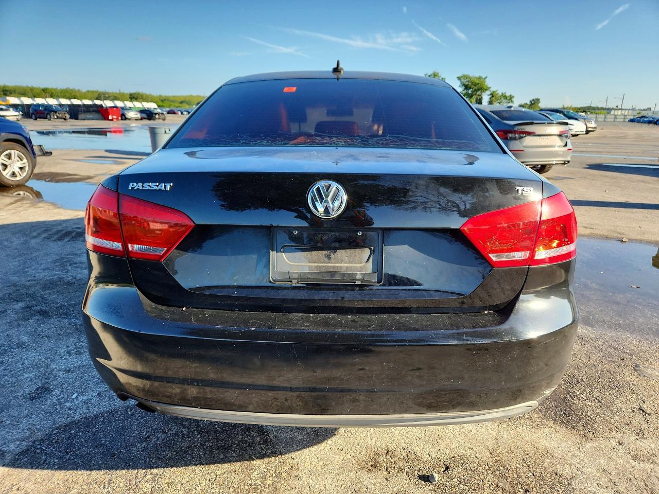 2014 Volkswagen Passat S Black vin: 1VWAS7A34EC050239