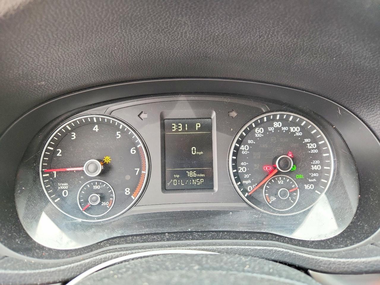 2014 Volkswagen Passat S Silver vin: 1VWAS7A34EC060950