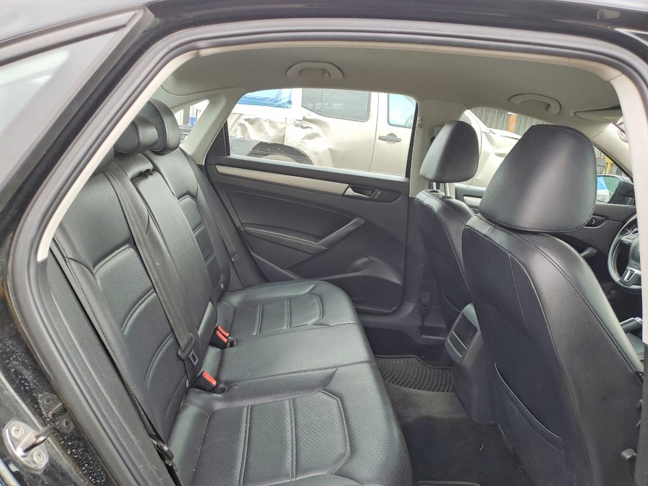 2014 Volkswagen Passat S Black vin: 1VWAS7A34EC108723