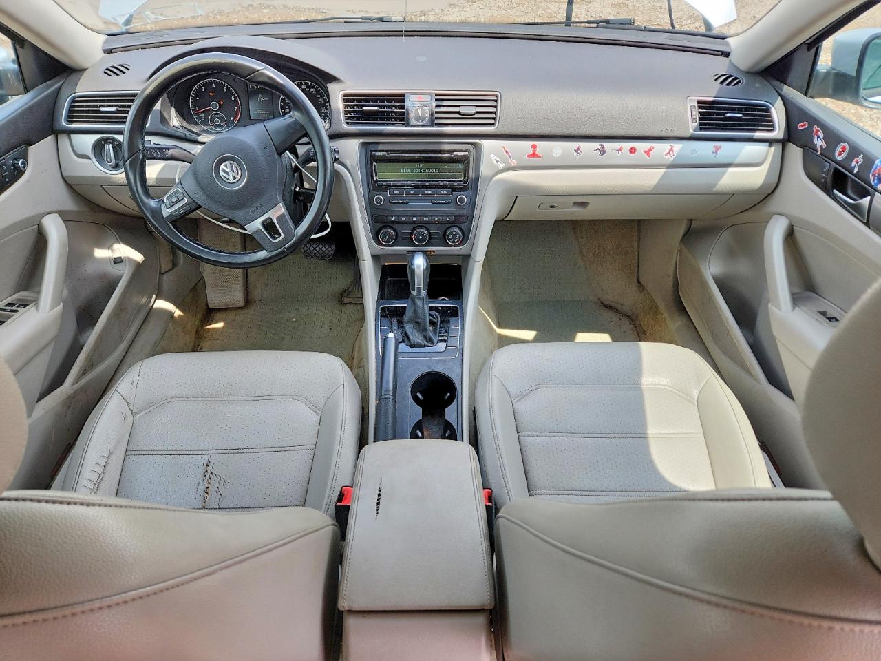 2015 Volkswagen Passat S Серебряный vin: 1VWAS7A34FC011832