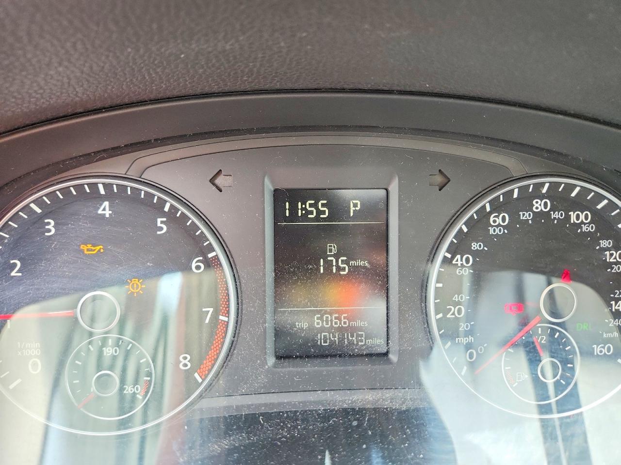 2015 Volkswagen Passat S Серебряный vin: 1VWAS7A34FC011832