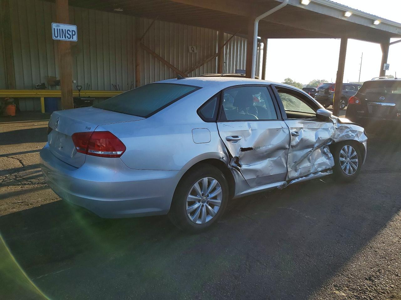 2015 Volkswagen Passat S Silver vin: 1VWAS7A34FC050890