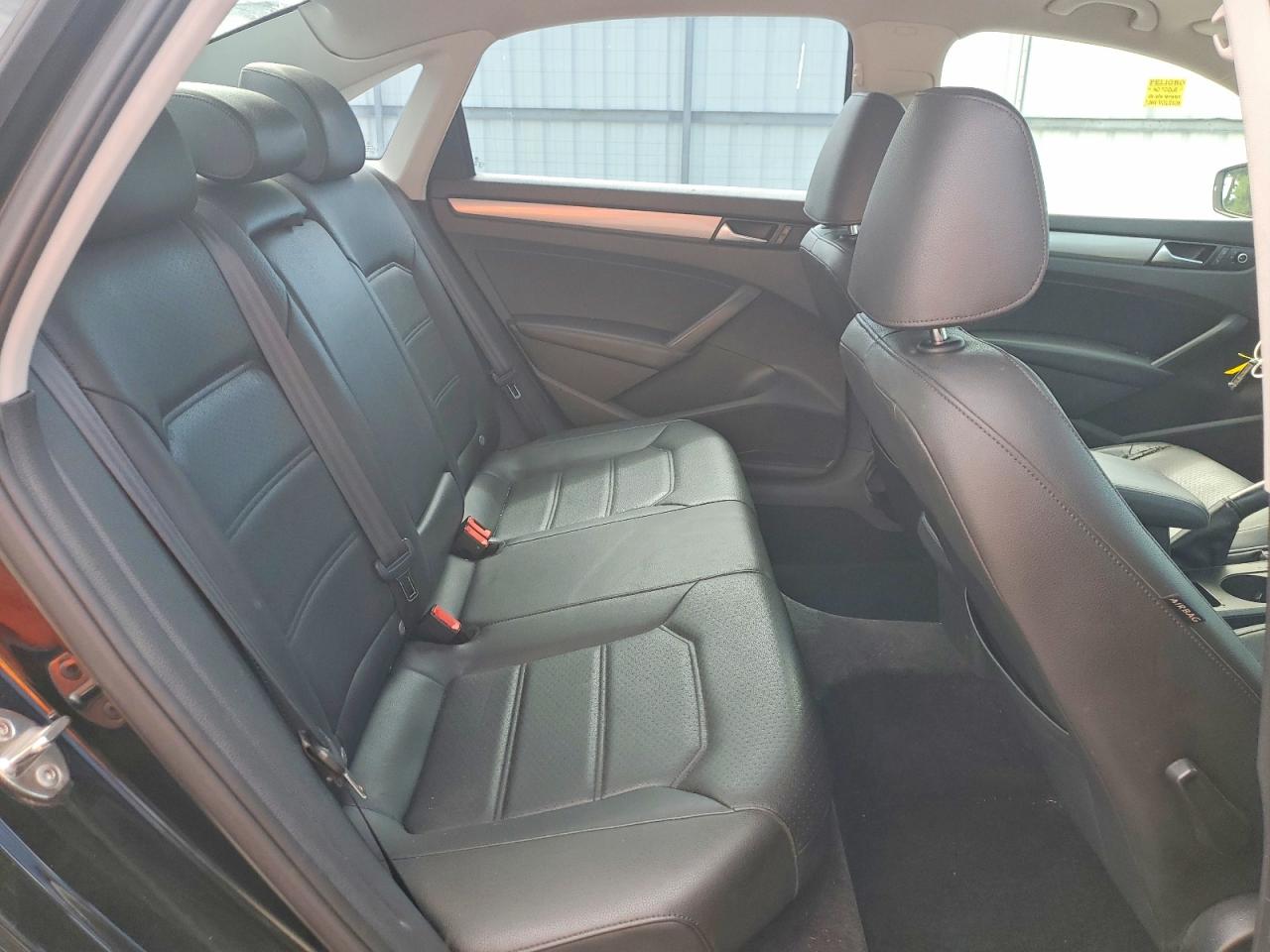 2015 Volkswagen Passat S Black vin: 1VWAS7A34FC113812