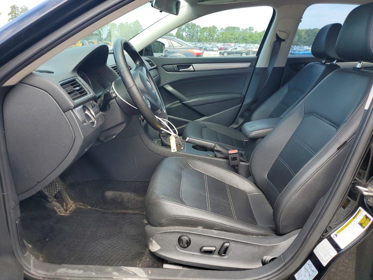2015 Volkswagen Passat S Black vin: 1VWAS7A34FC113812