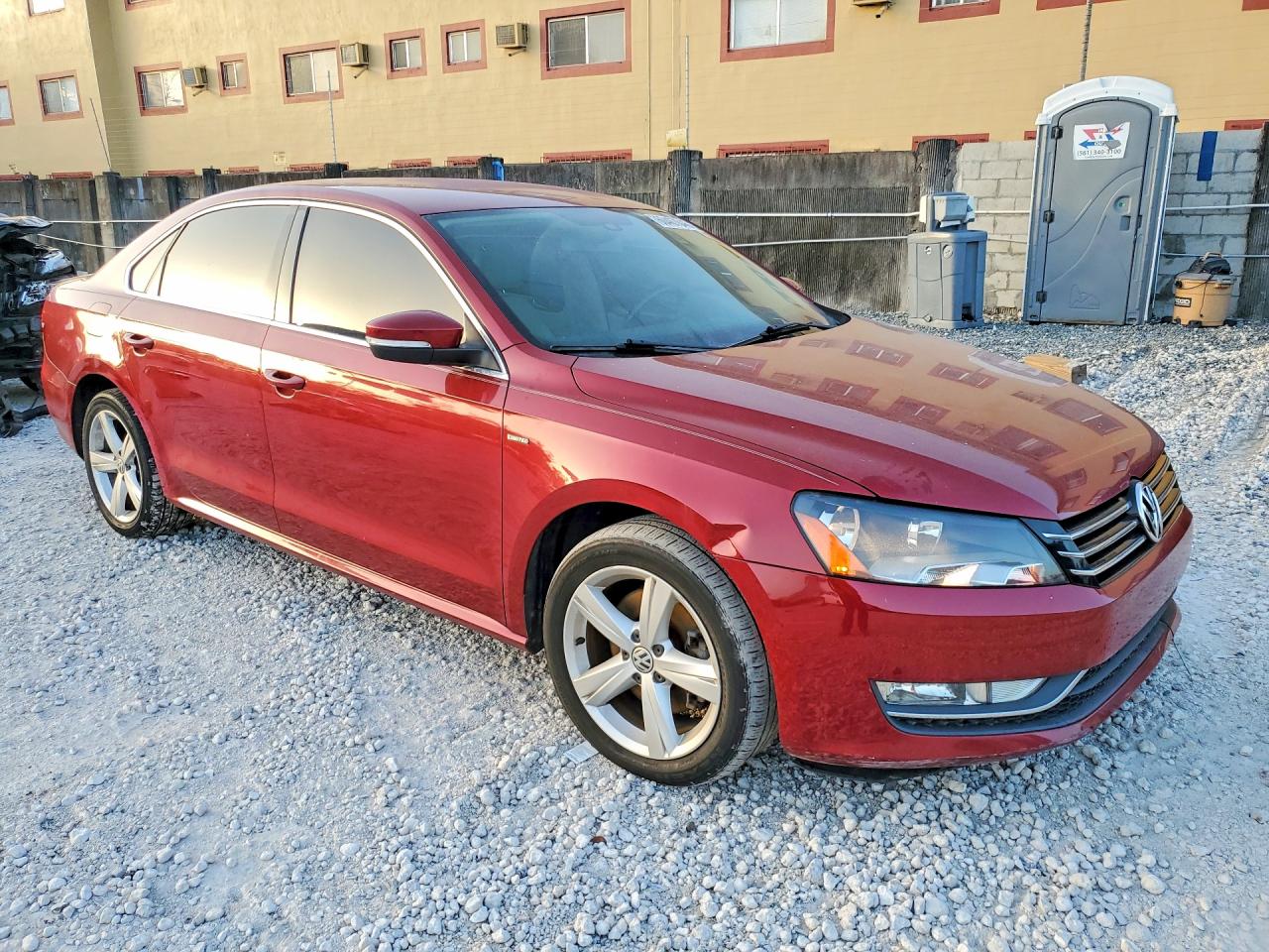 2015 Volkswagen Passat S Красный vin: 1VWAS7A34FC119643