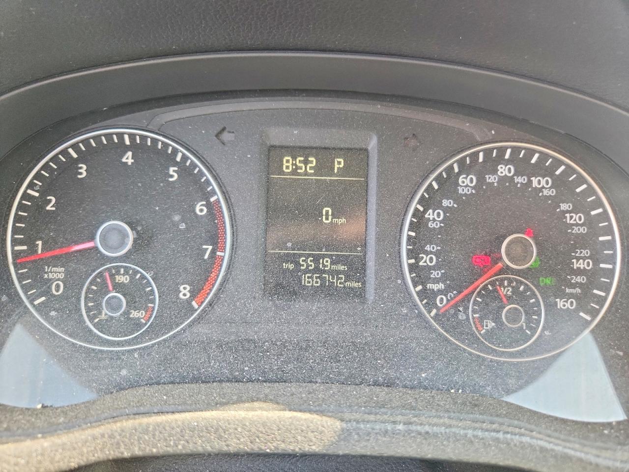 2014 Volkswagen Passat S Silver vin: 1VWAS7A35EC025494