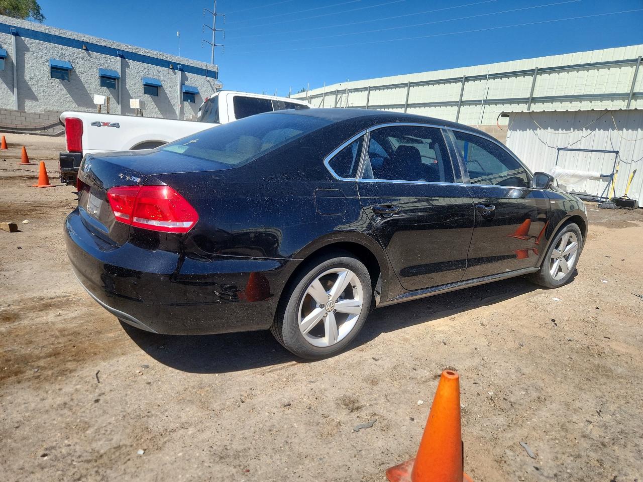 2014 Volkswagen Passat S Black vin: 1VWAS7A35EC040870