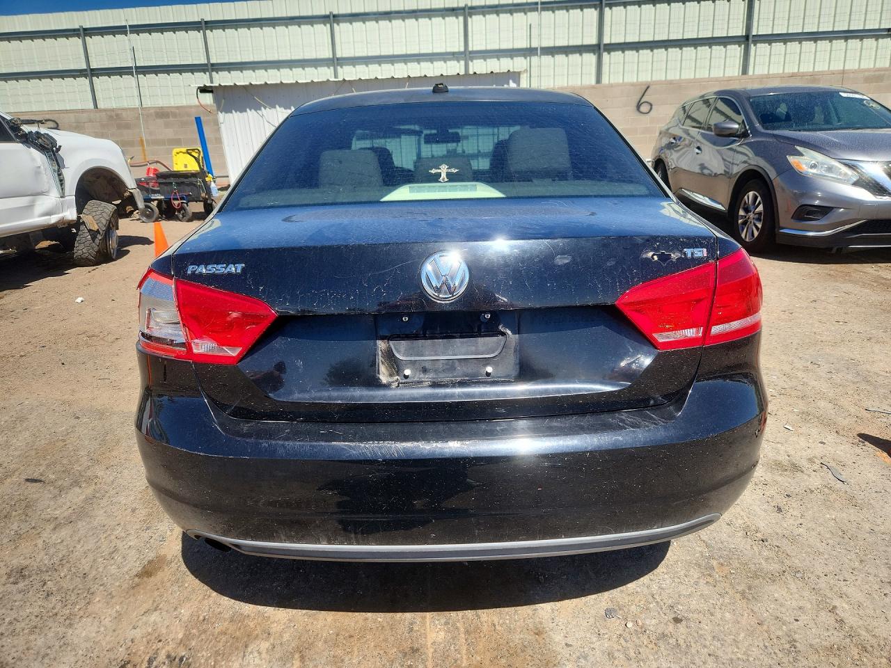 2014 Volkswagen Passat S Black vin: 1VWAS7A35EC040870