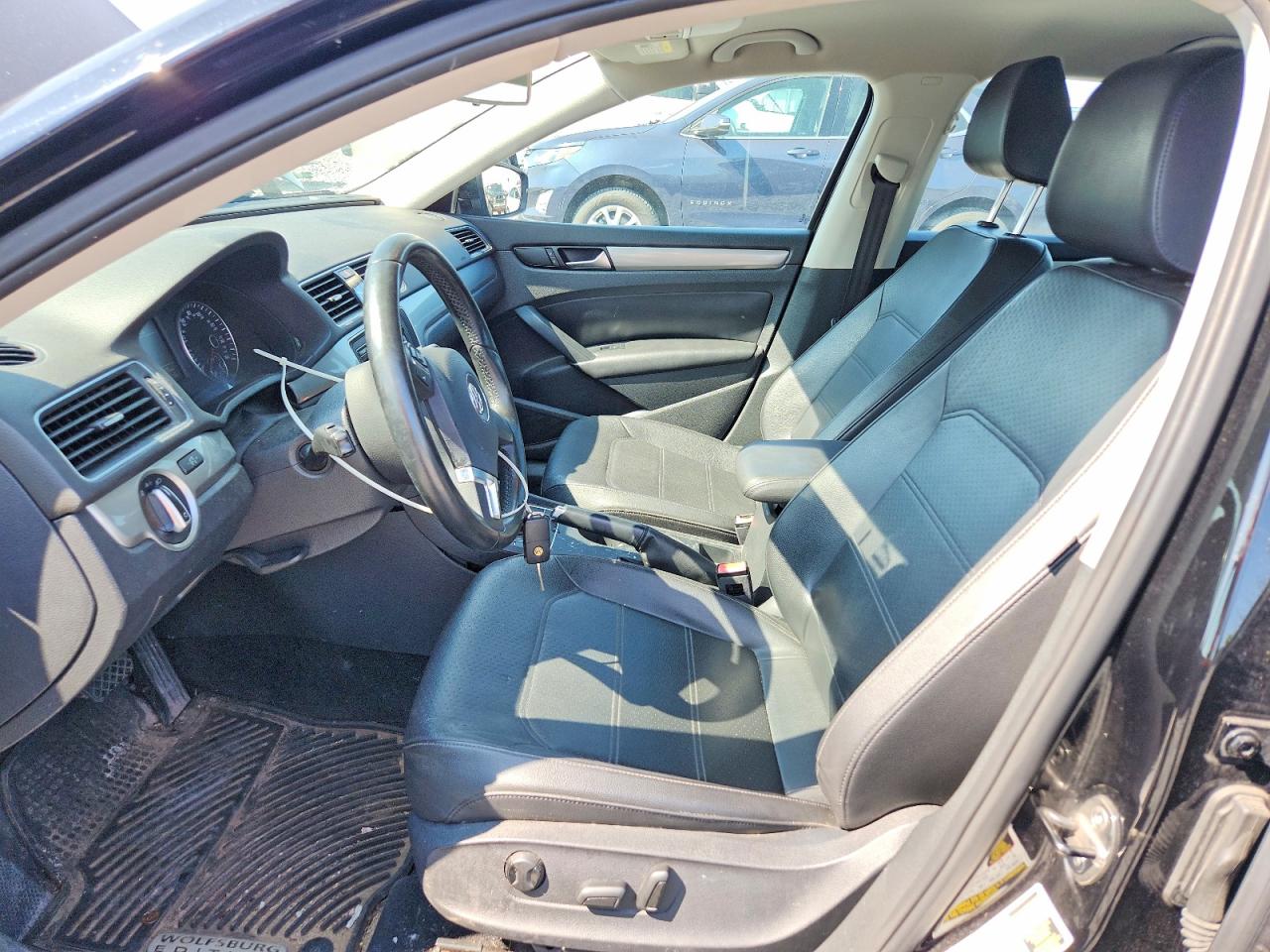 2014 Volkswagen Passat S Black vin: 1VWAS7A35EC046121