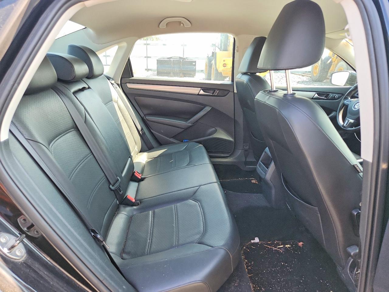 2014 Volkswagen Passat S Black vin: 1VWAS7A35EC046121
