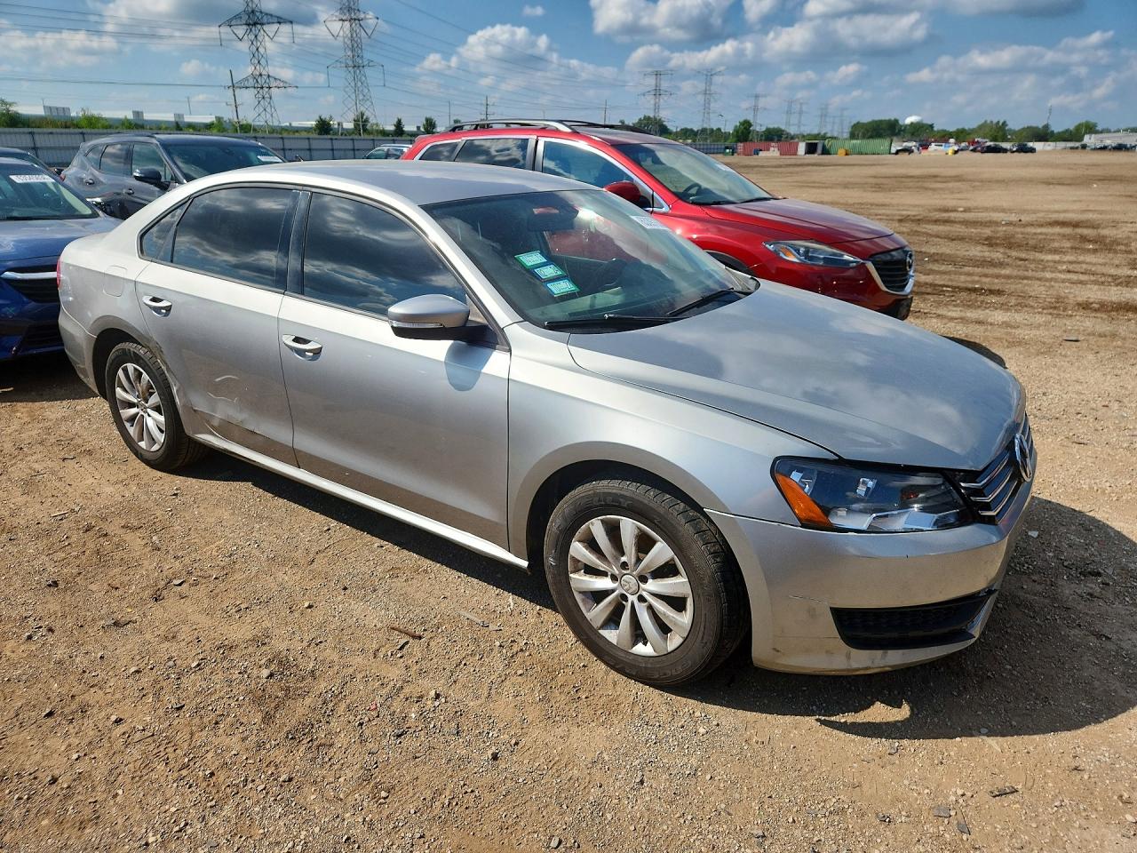 2014 Volkswagen Passat S Silver vin: 1VWAS7A35EC074226
