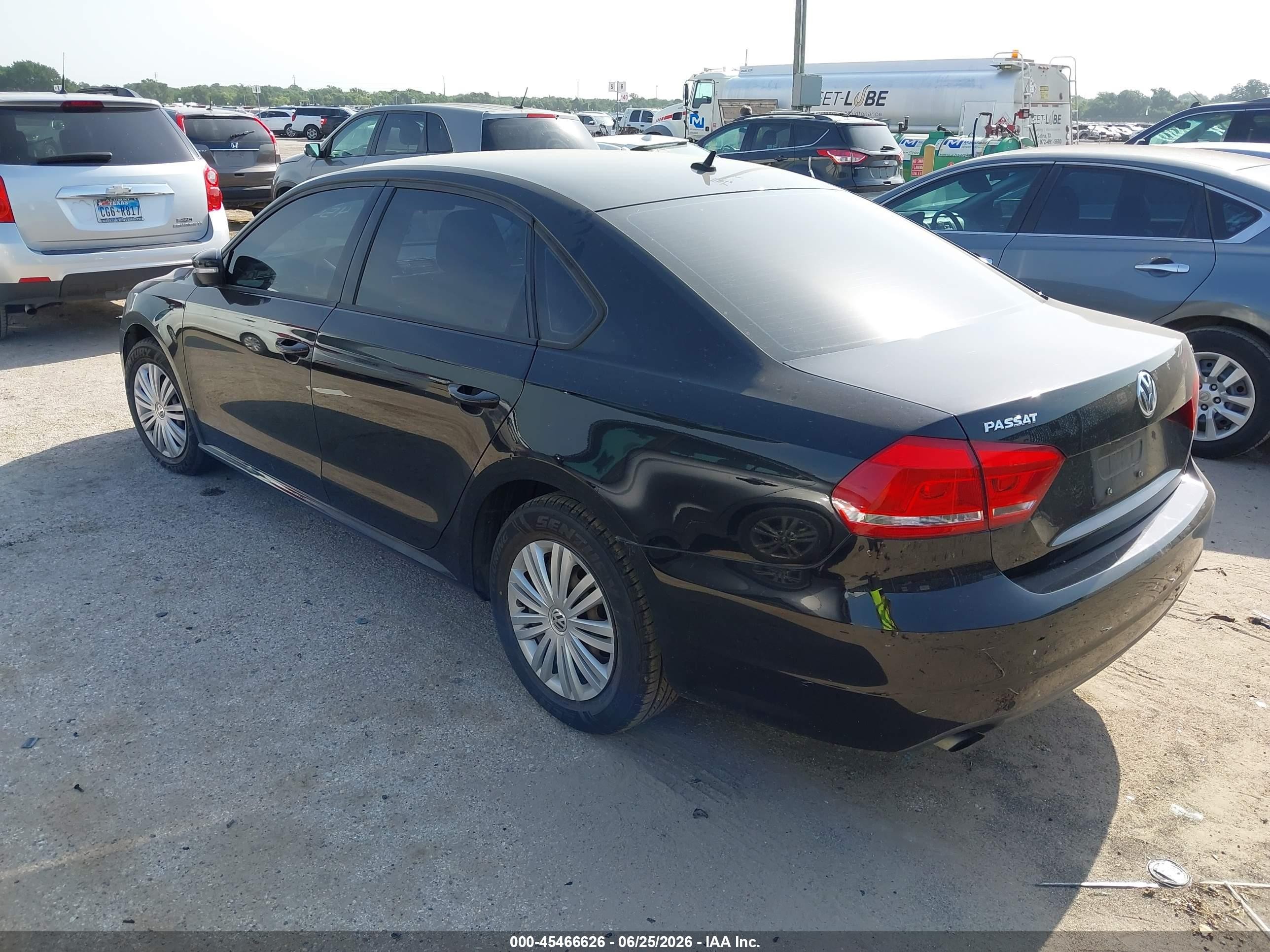 2014 Volkswagen Passat 1.8t S Black vin: 1VWAS7A35EC100209