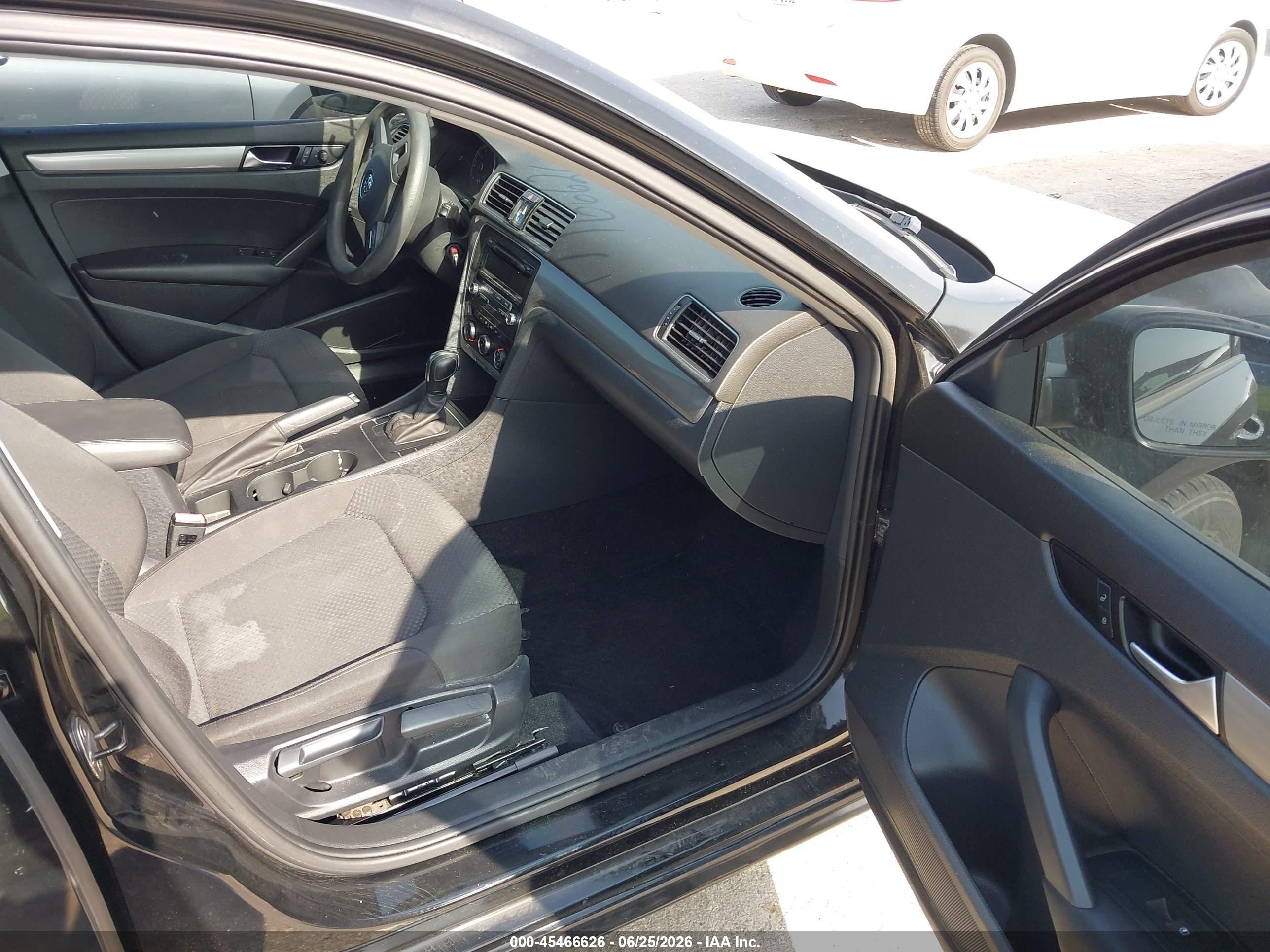 2014 Volkswagen Passat 1.8t S Black vin: 1VWAS7A35EC100209
