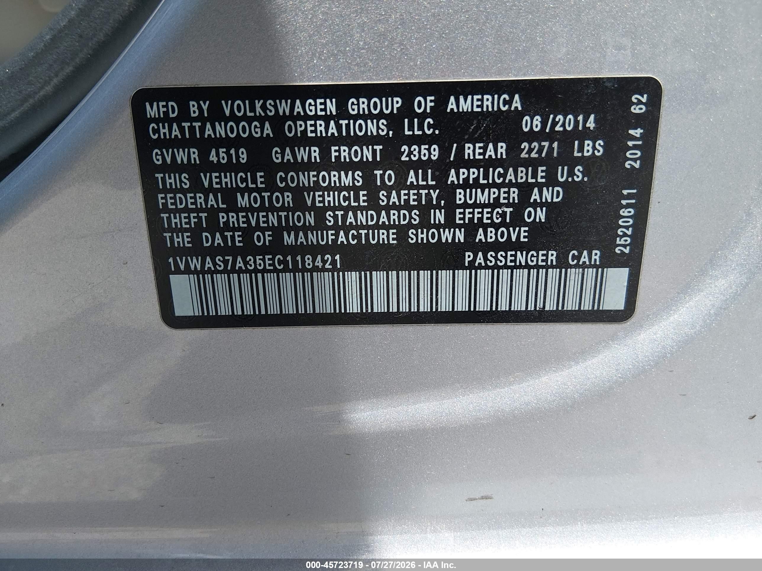 2014 Volkswagen Passat 1.8t S Серебряный vin: 1VWAS7A35EC118421