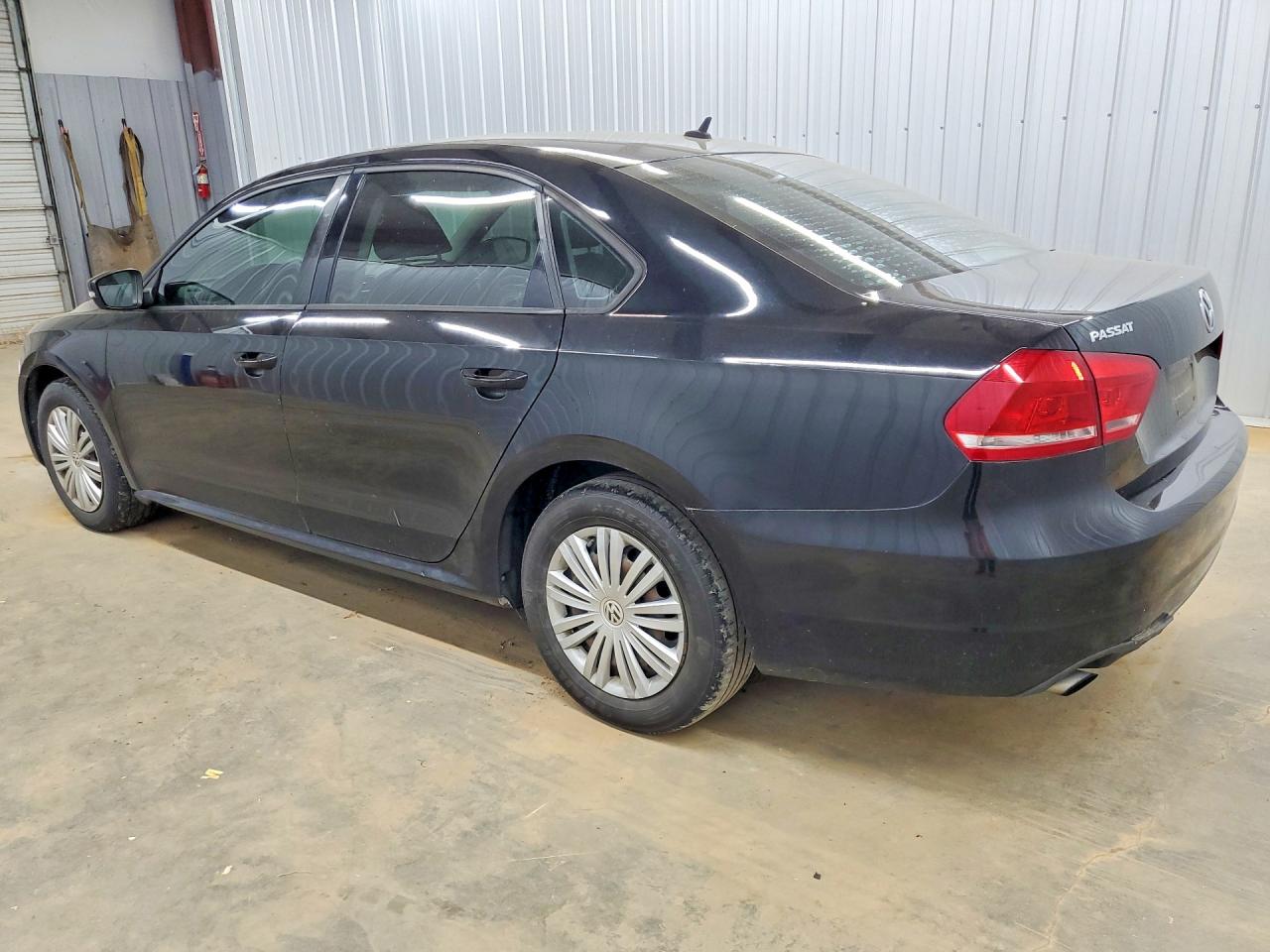 2014 Volkswagen Passat S Black vin: 1VWAS7A35EC120315