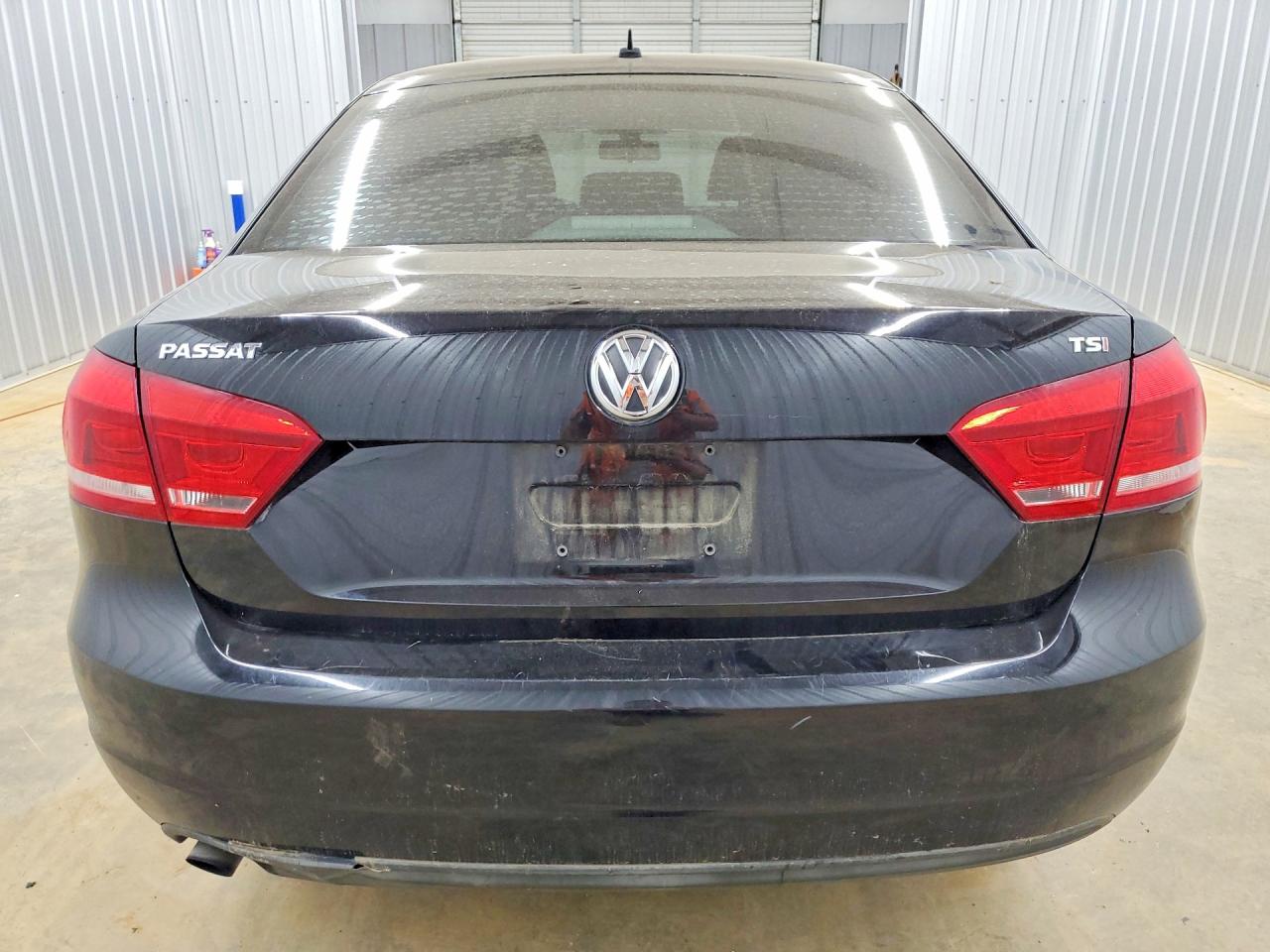 2014 Volkswagen Passat S Black vin: 1VWAS7A35EC120315