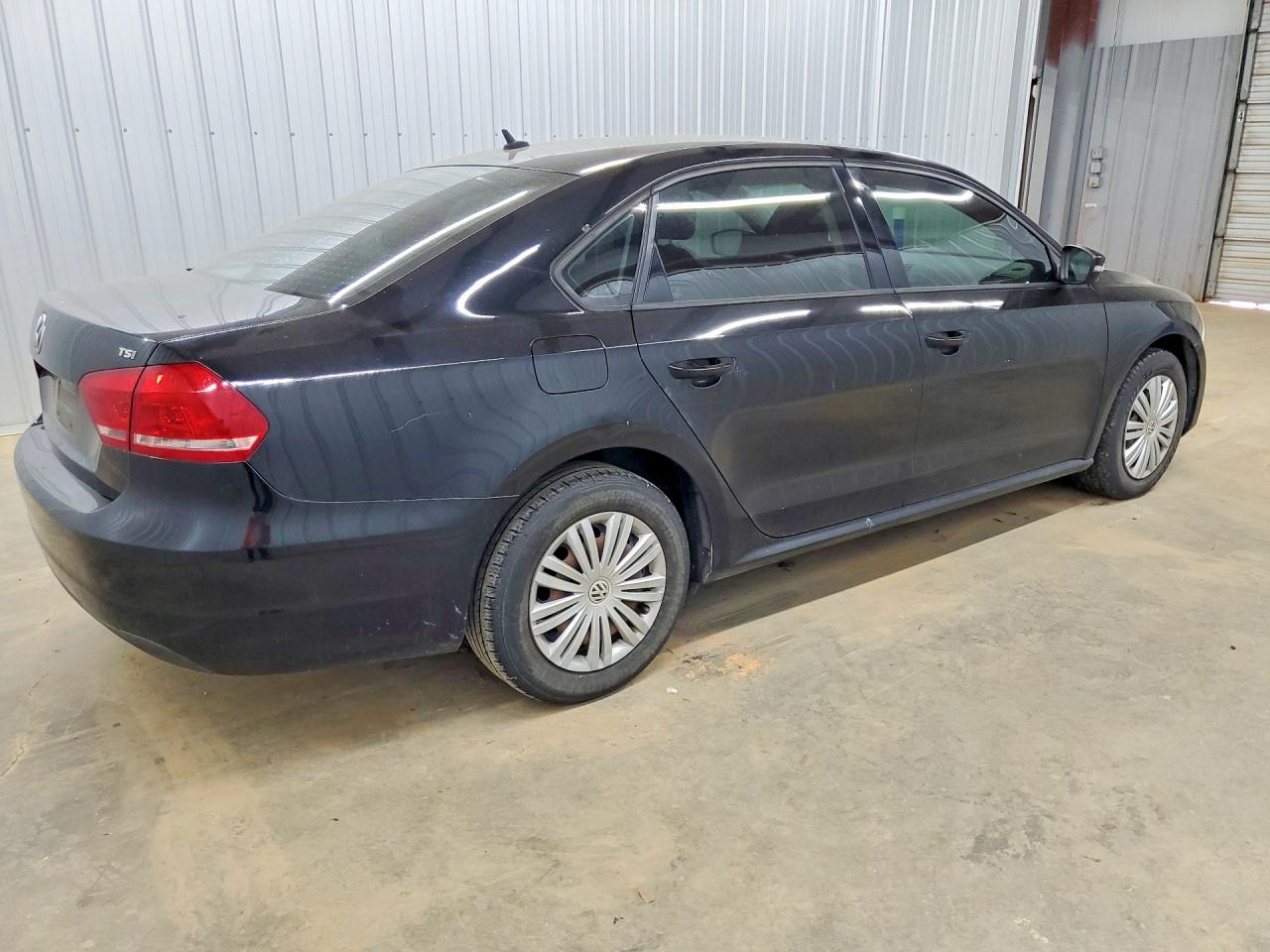 2014 Volkswagen Passat S Black vin: 1VWAS7A35EC120315