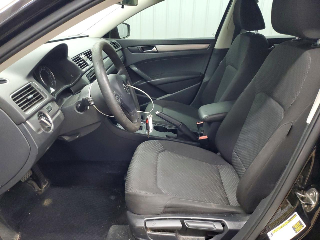 2014 Volkswagen Passat S Black vin: 1VWAS7A35EC120315