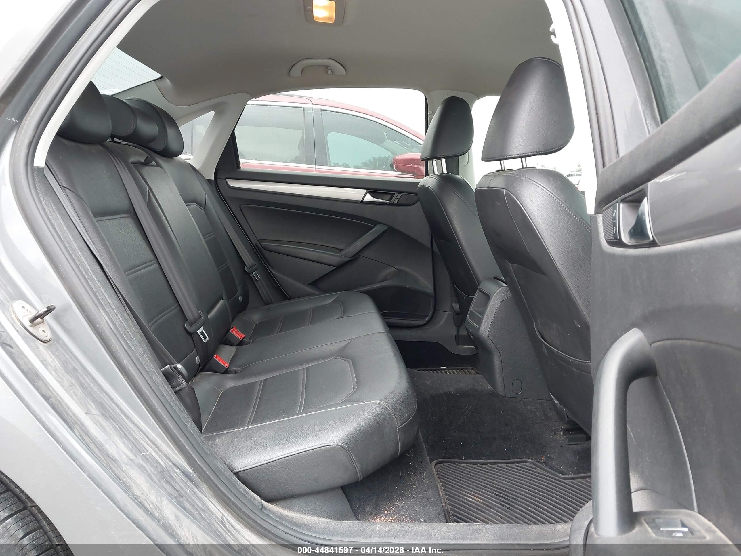 2014 Volkswagen Passat 1.8t Wolfsburg Edition Gray vin: 1VWAS7A36EC092931