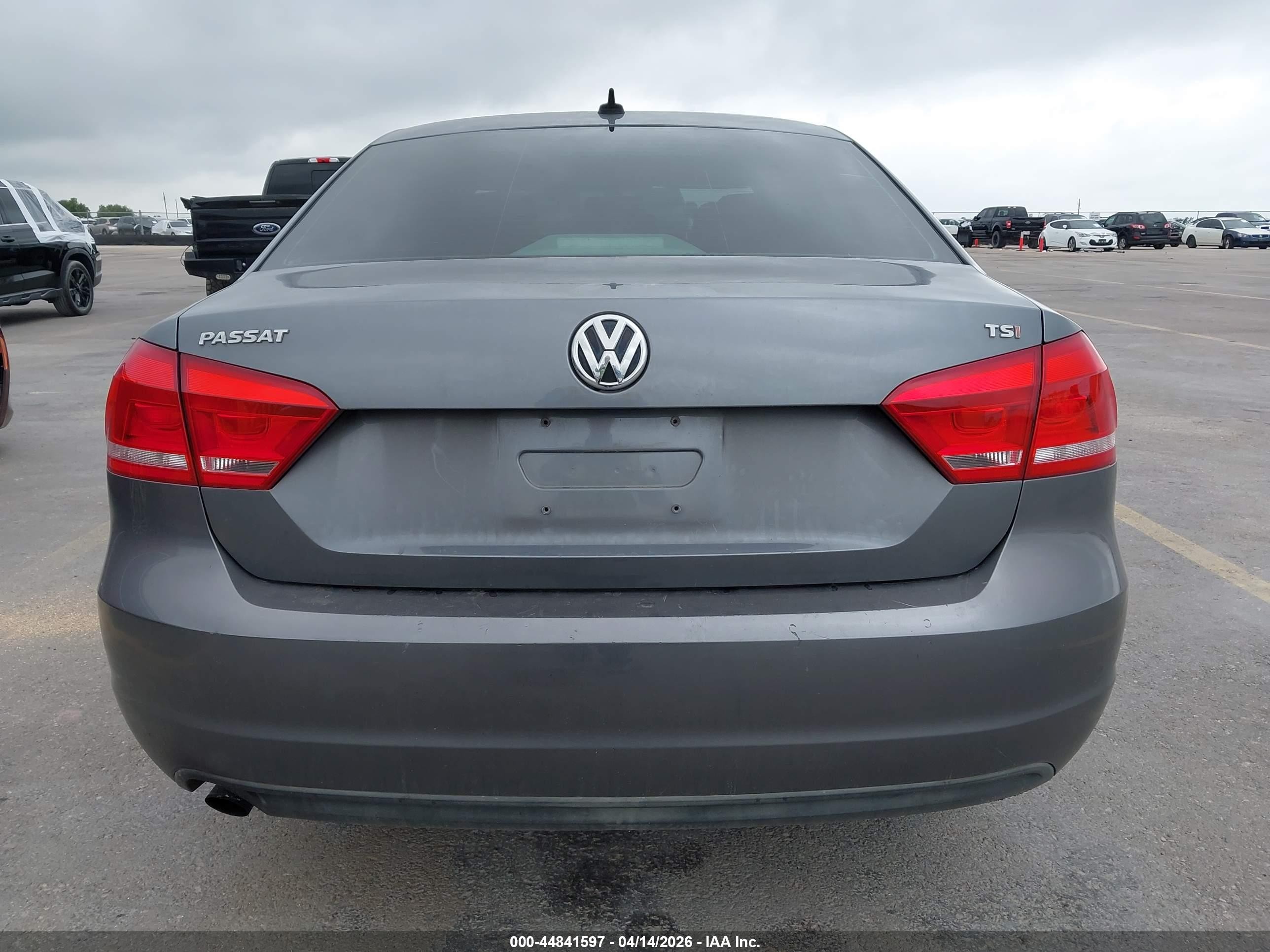 2014 Volkswagen Passat 1.8t Wolfsburg Edition Gray vin: 1VWAS7A36EC092931