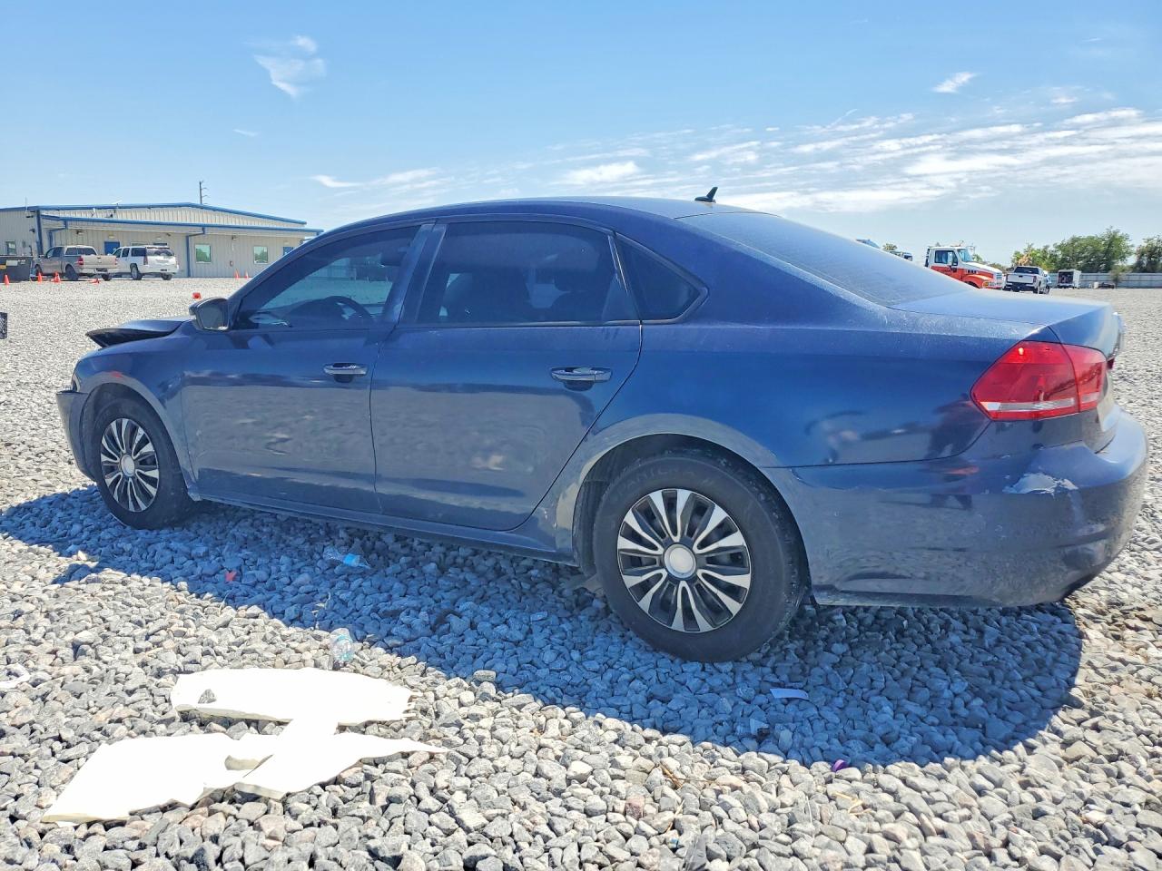 2014 Volkswagen Passat S Blue vin: 1VWAS7A36EC095604