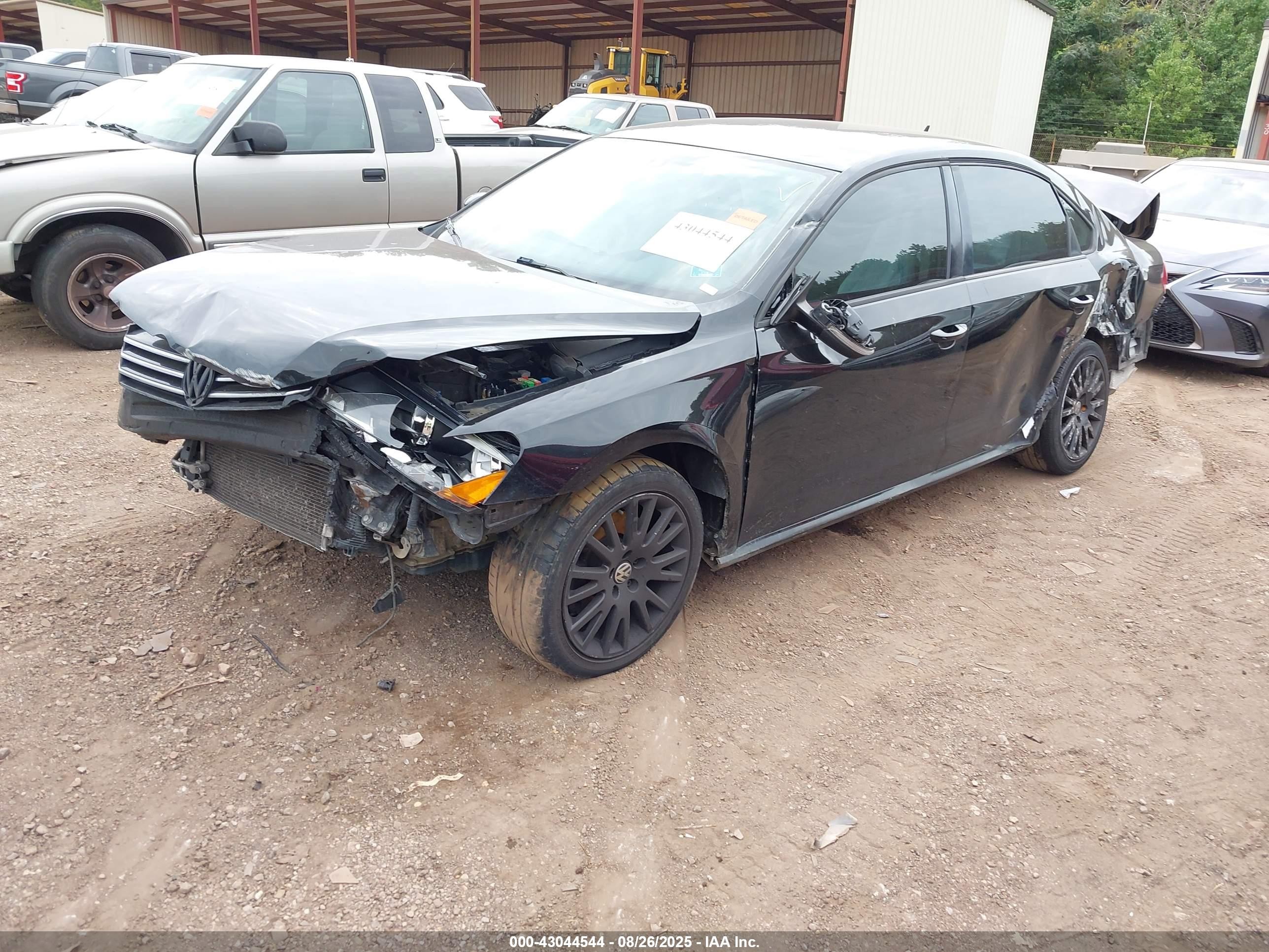 2015 Volkswagen Passat 1.8t S Черный vin: 1VWAS7A36FC007944