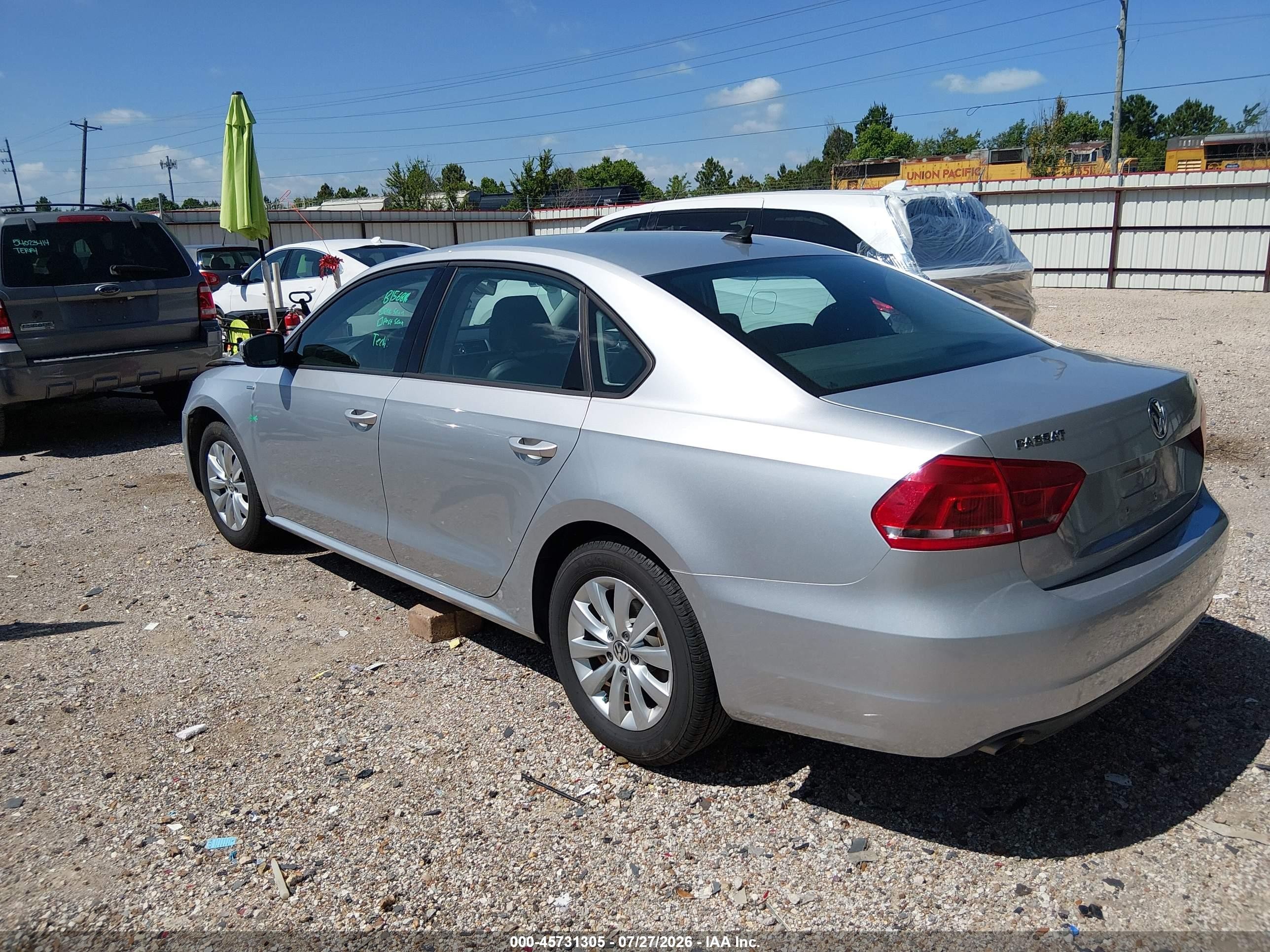 2015 Volkswagen Passat 1.8t Wolfsburg Edition Silver vin: 1VWAS7A36FC011881