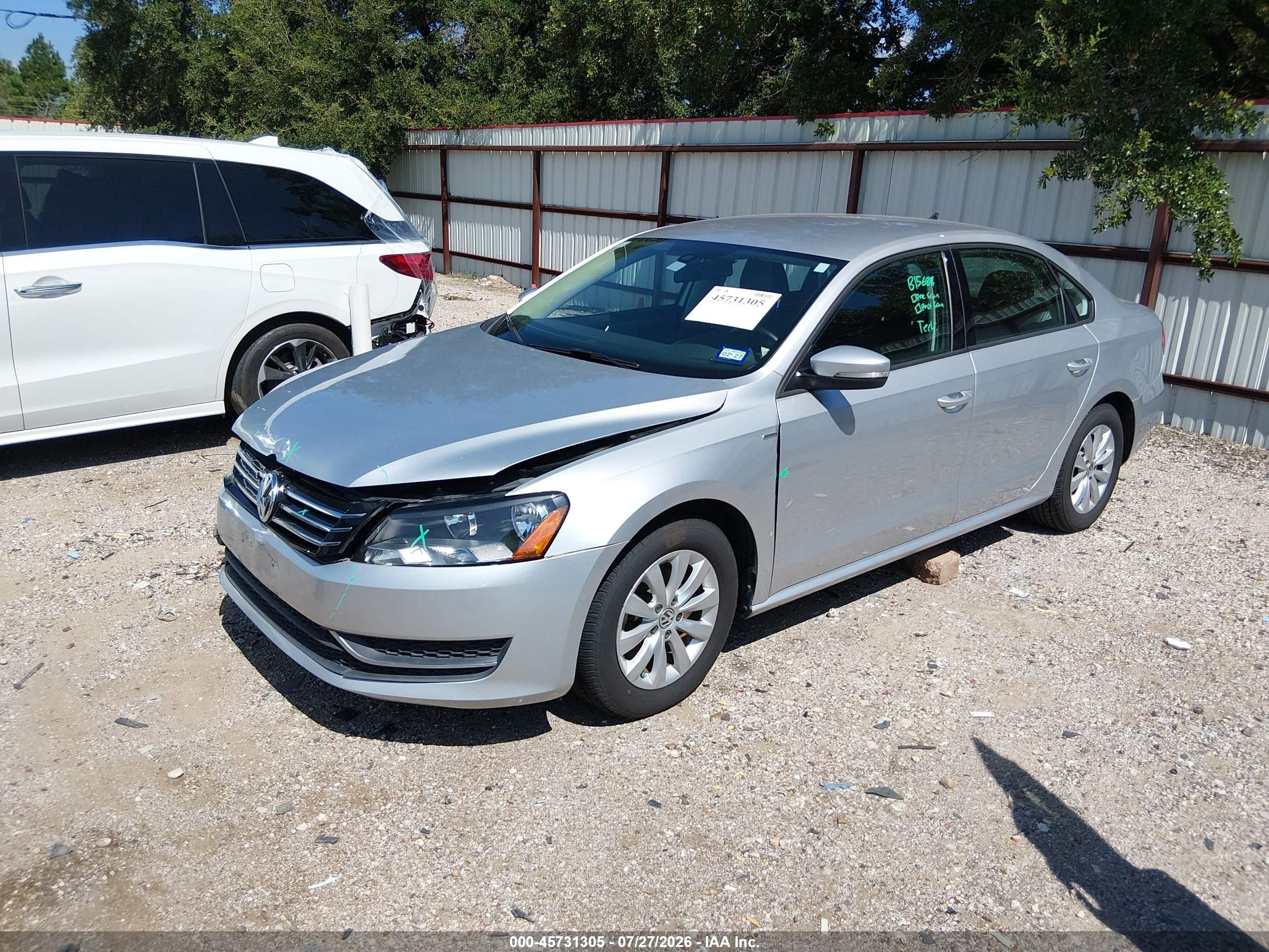 2015 Volkswagen Passat 1.8t Wolfsburg Edition Silver vin: 1VWAS7A36FC011881
