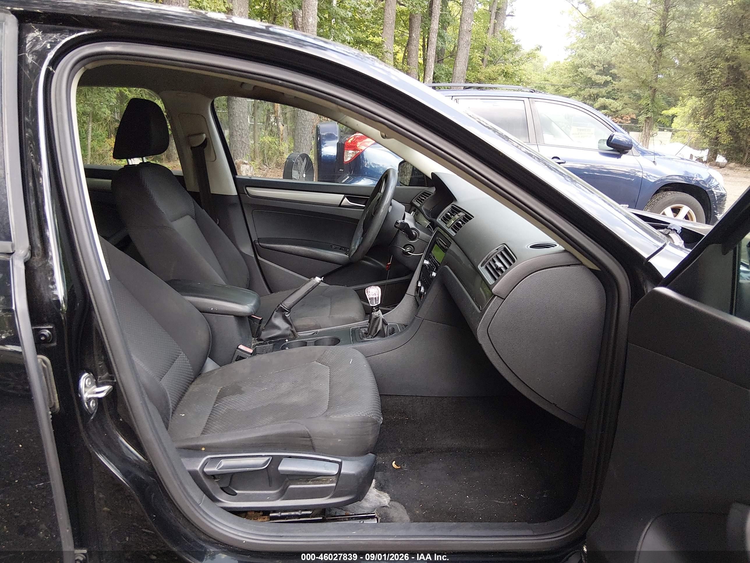 2015 Volkswagen Passat 1.8t S Black vin: 1VWAS7A36FC072258