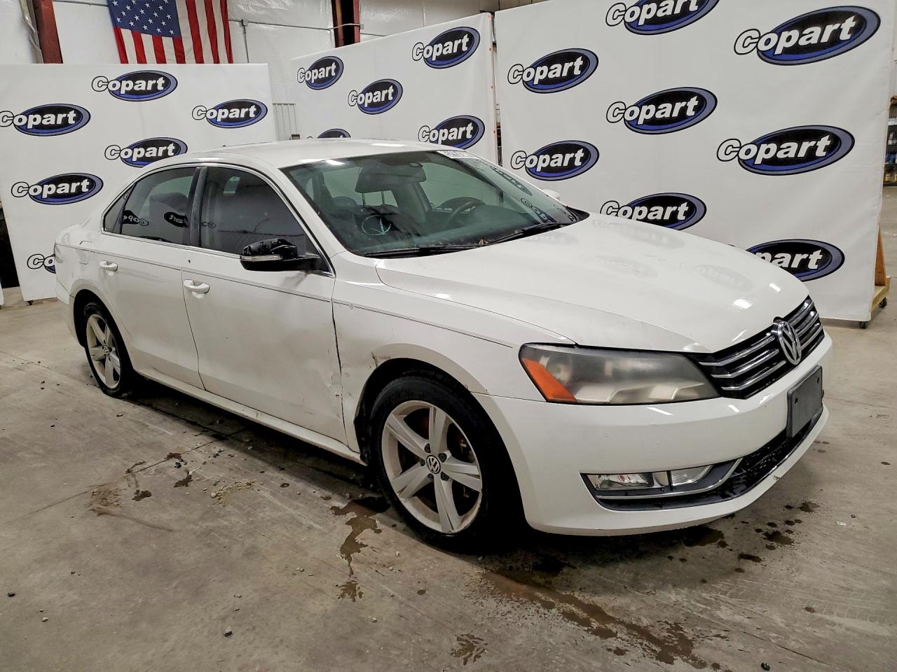2015 Volkswagen Passat S White vin: 1VWAS7A36FC090307