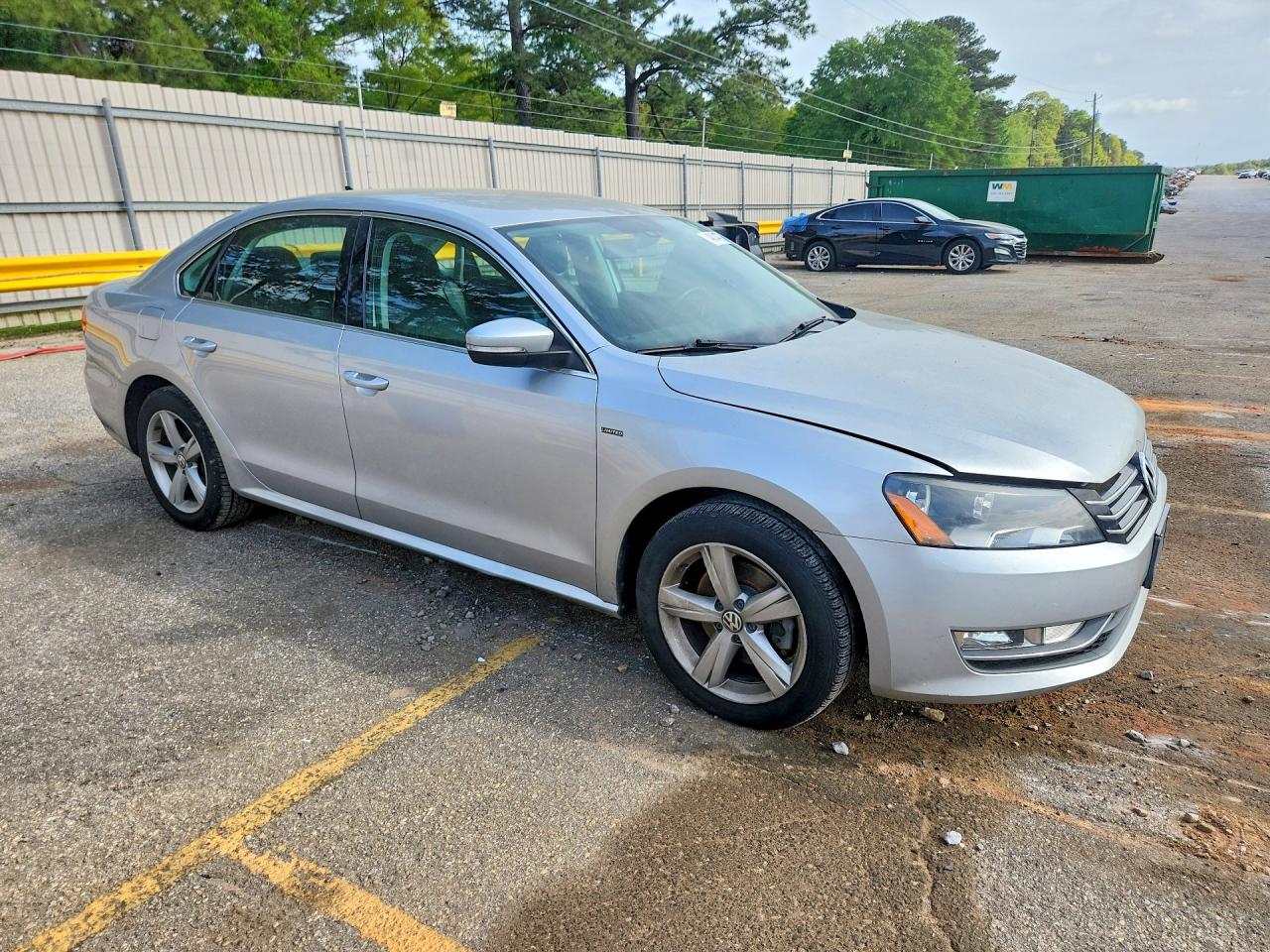2015 Volkswagen Passat S Silver vin: 1VWAS7A36FC095331