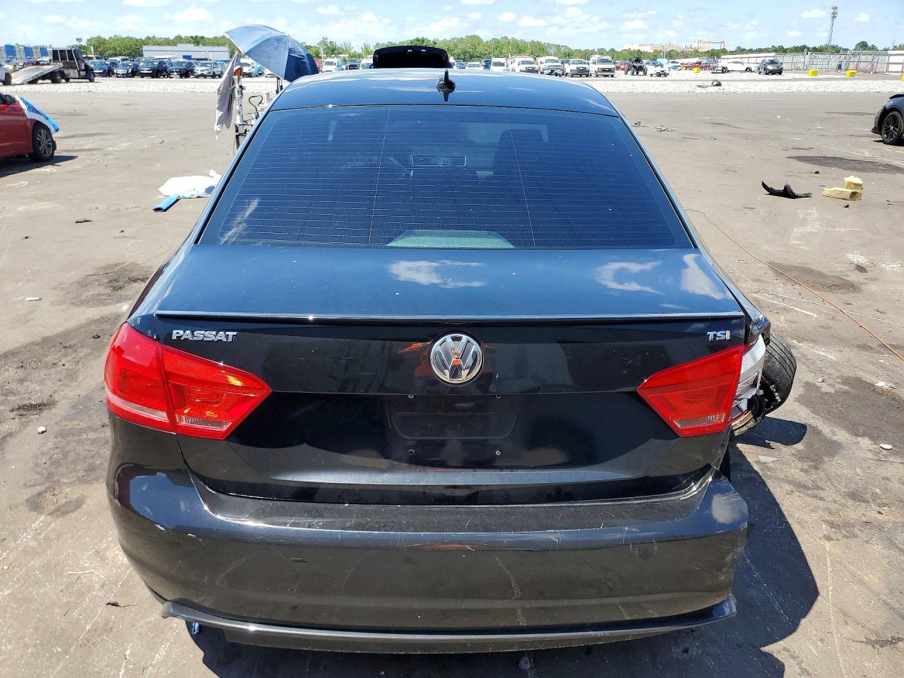 2015 Volkswagen Passat S Black vin: 1VWAS7A36FC100818