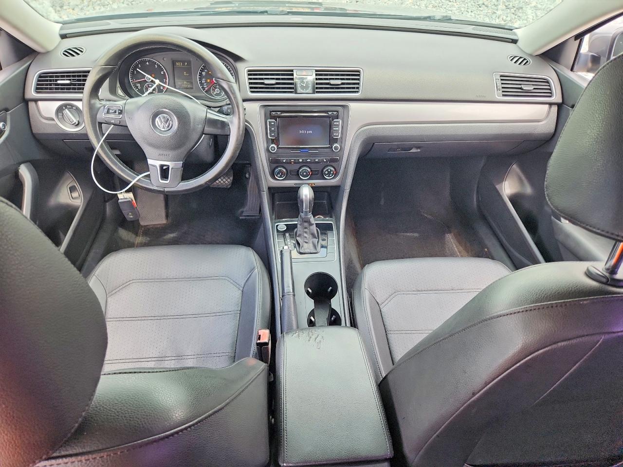 2015 Volkswagen Passat S Gray vin: 1VWAS7A36FC106599