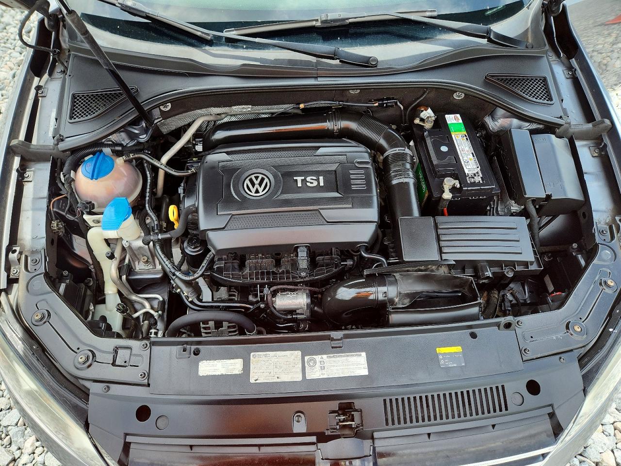 2015 Volkswagen Passat S Gray vin: 1VWAS7A36FC106599