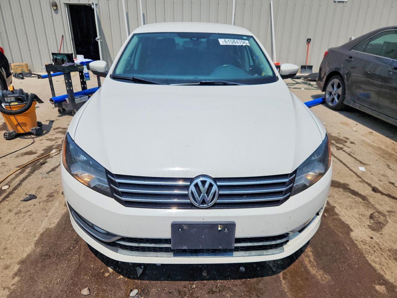 2015 Volkswagen Passat S White vin: 1VWAS7A36FC111737