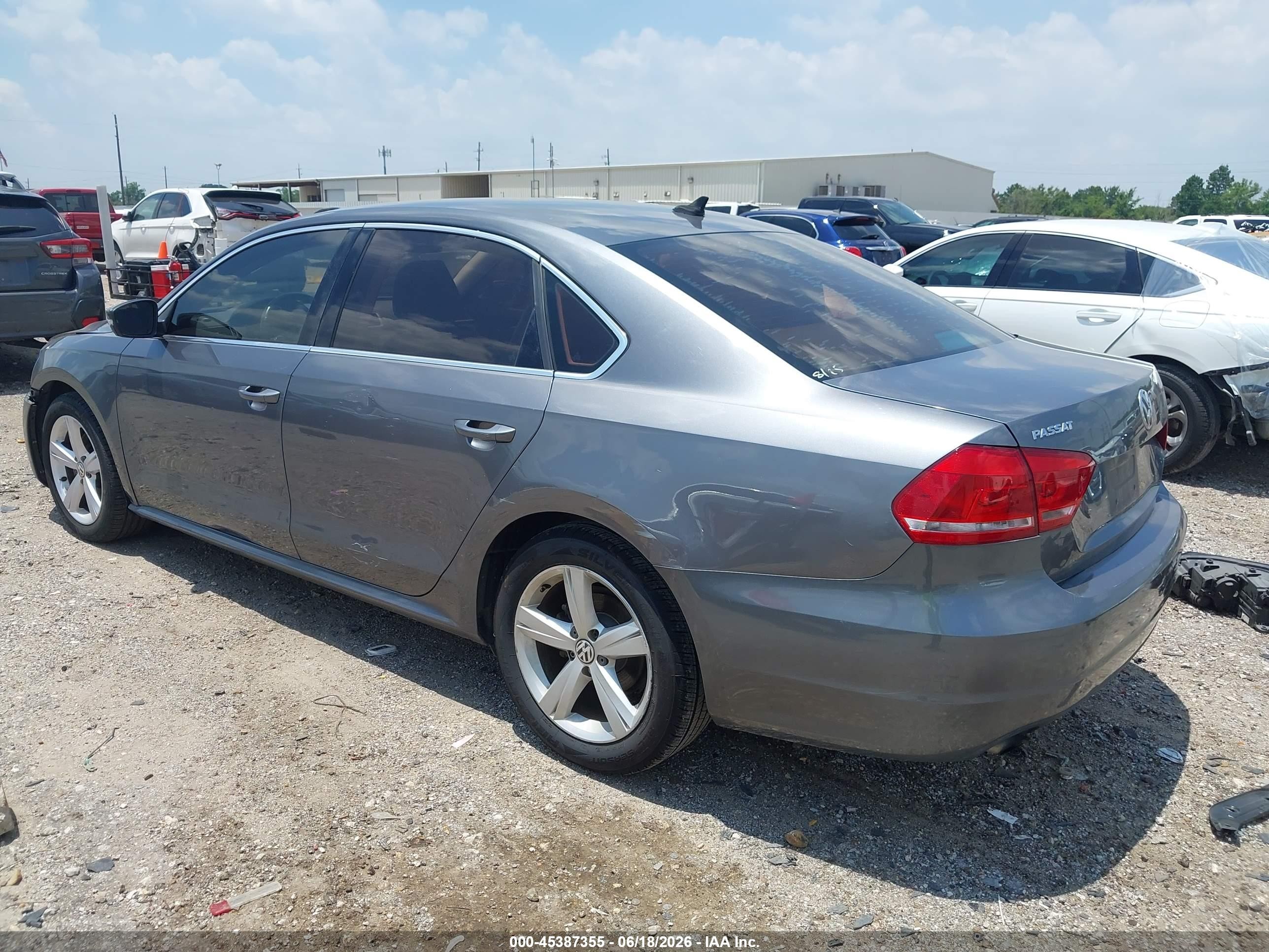 2015 Volkswagen Passat 1.8t Limited Edition Gray vin: 1VWAS7A37FC090090