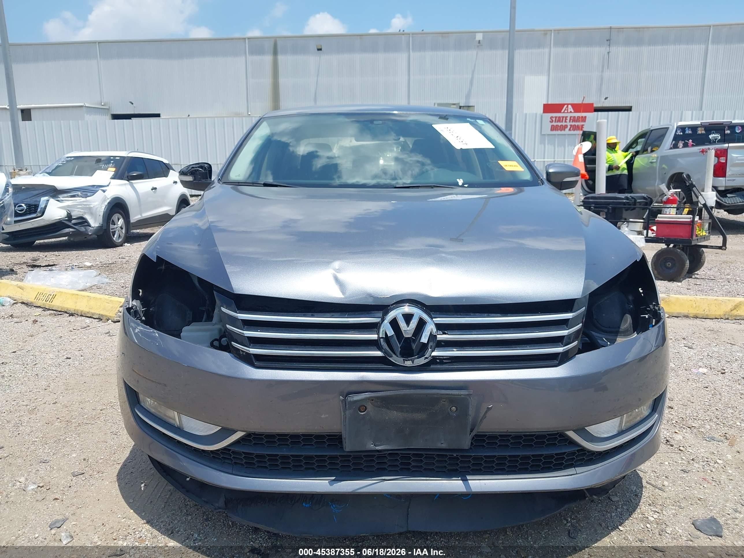 2015 Volkswagen Passat 1.8t Limited Edition Gray vin: 1VWAS7A37FC090090