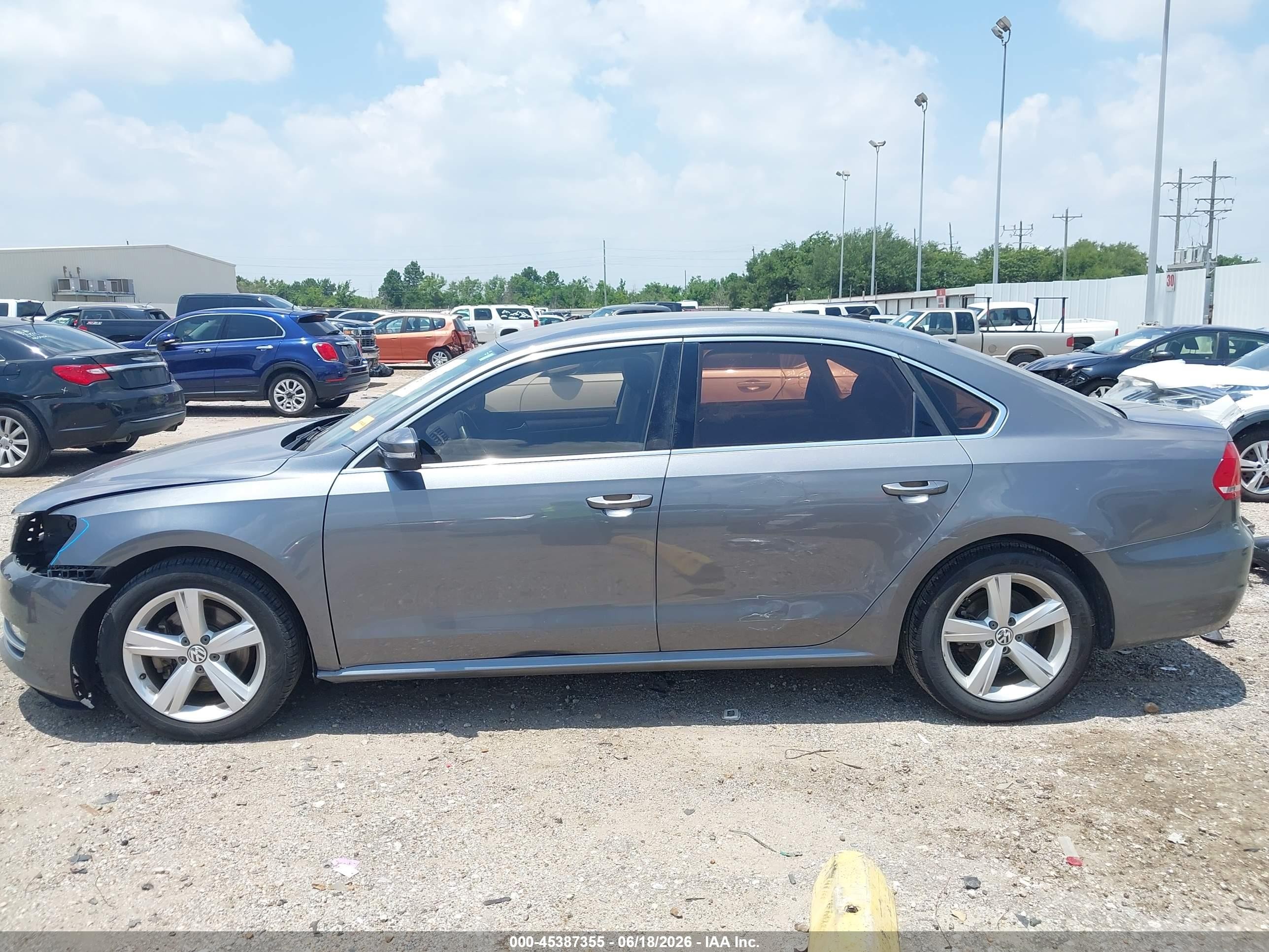 2015 Volkswagen Passat 1.8t Limited Edition Gray vin: 1VWAS7A37FC090090