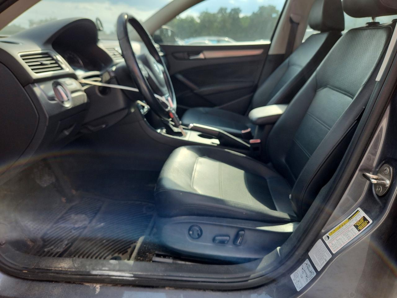 2015 Volkswagen Passat S Gray vin: 1VWAS7A37FC113027