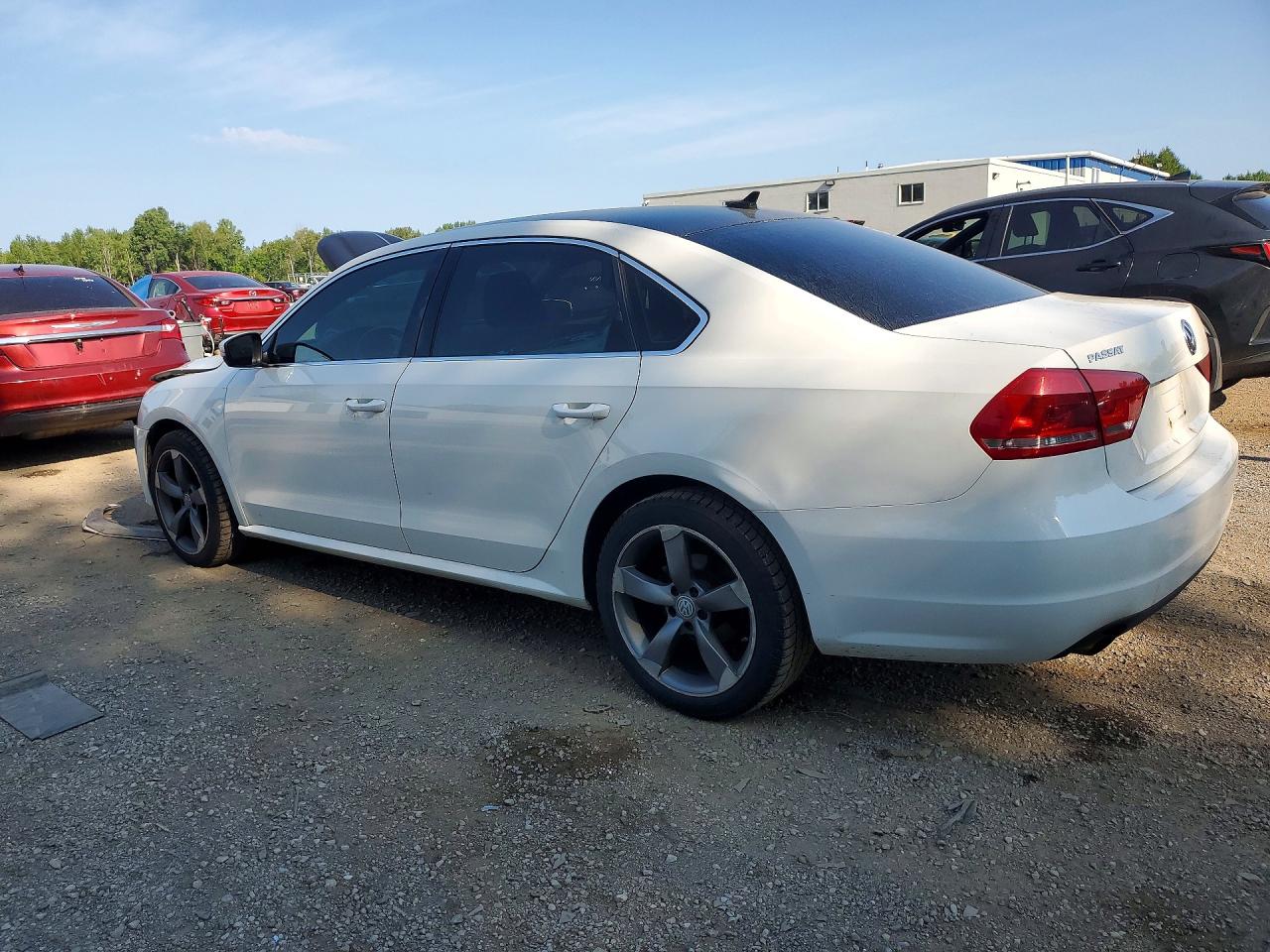 2015 Volkswagen Passat S White vin: 1VWAS7A37FC113142
