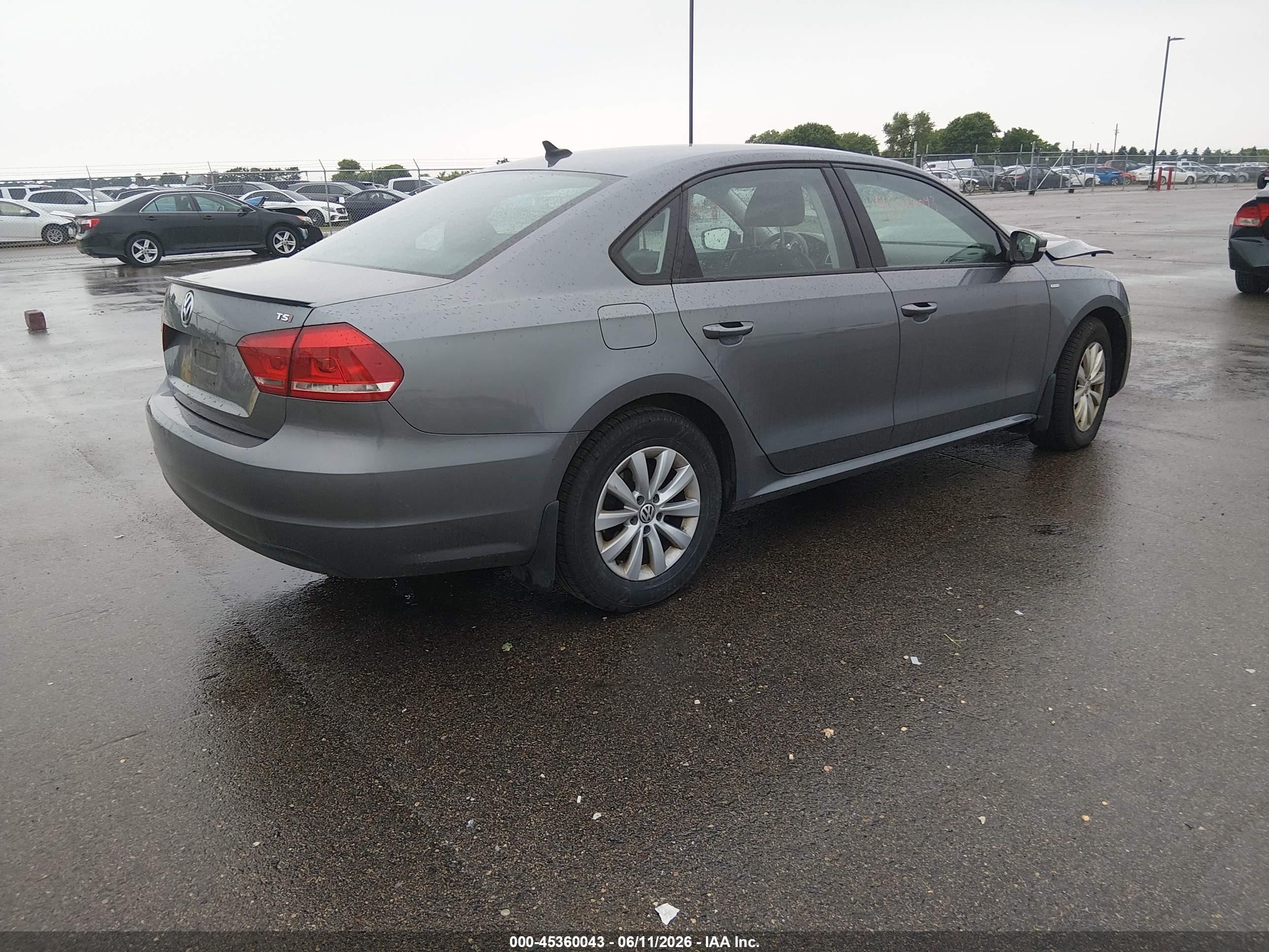 2015 Volkswagen Passat 1.8t Wolfsburg Edition Gray vin: 1VWAS7A38FC002910