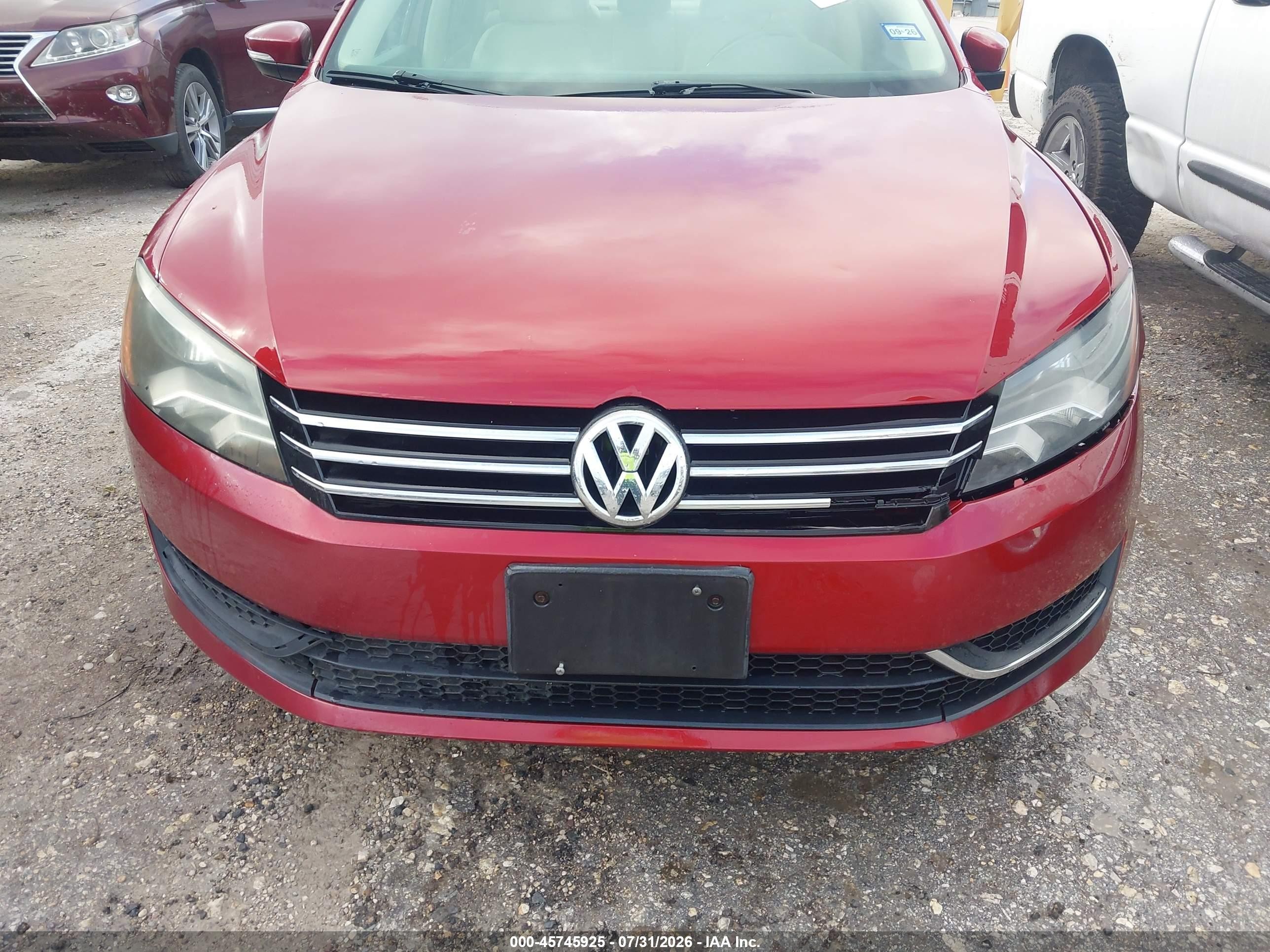2015 Volkswagen Passat 1.8t Wolfsburg Edition Maroon vin: 1VWAS7A38FC065103