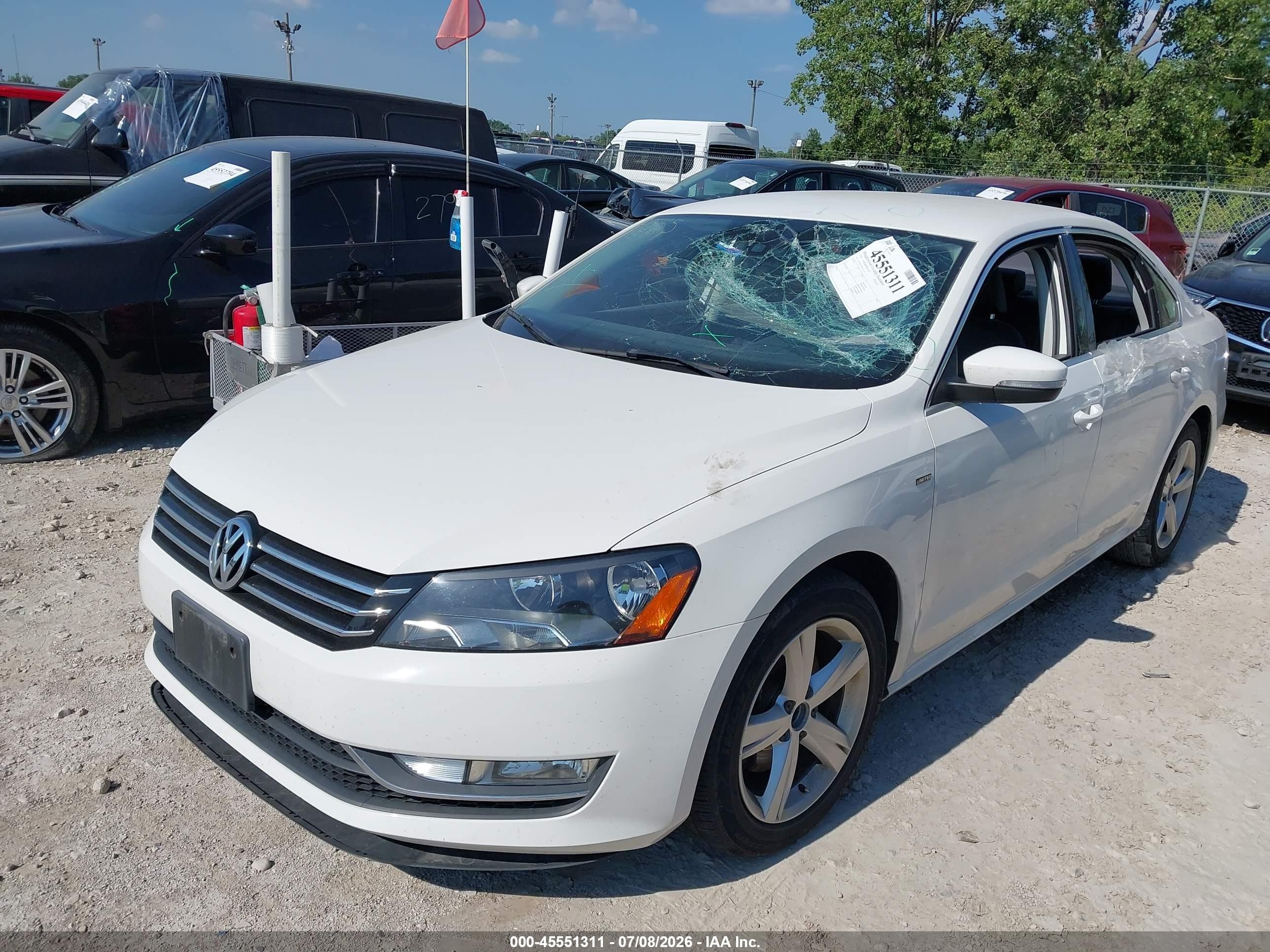 2015 Volkswagen Passat 1.8t Limited Edition White vin: 1VWAS7A38FC111254