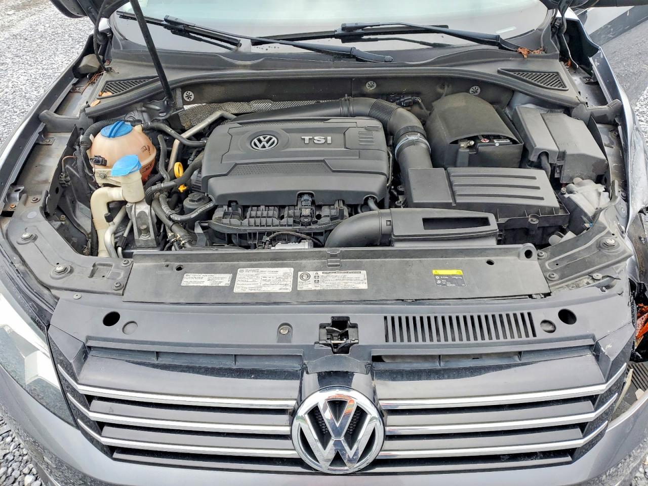 2015 Volkswagen Passat S Gray vin: 1VWAS7A38FC118804