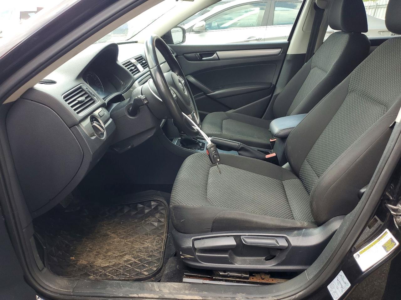 2014 Volkswagen Passat S Black vin: 1VWAS7A39EC094947